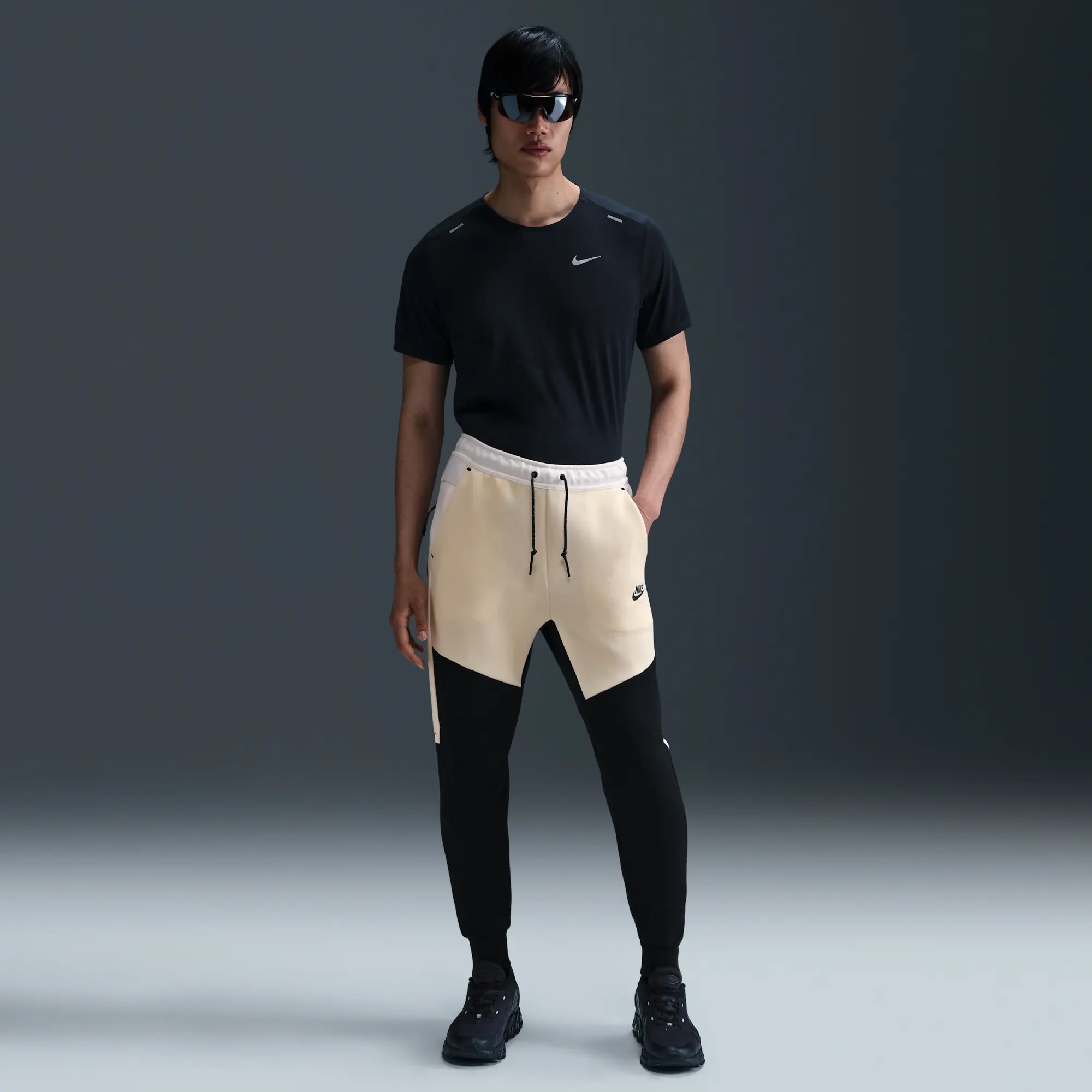 Nike Tech Men's Fleece Joggers - Brown - Cotton/Polyester