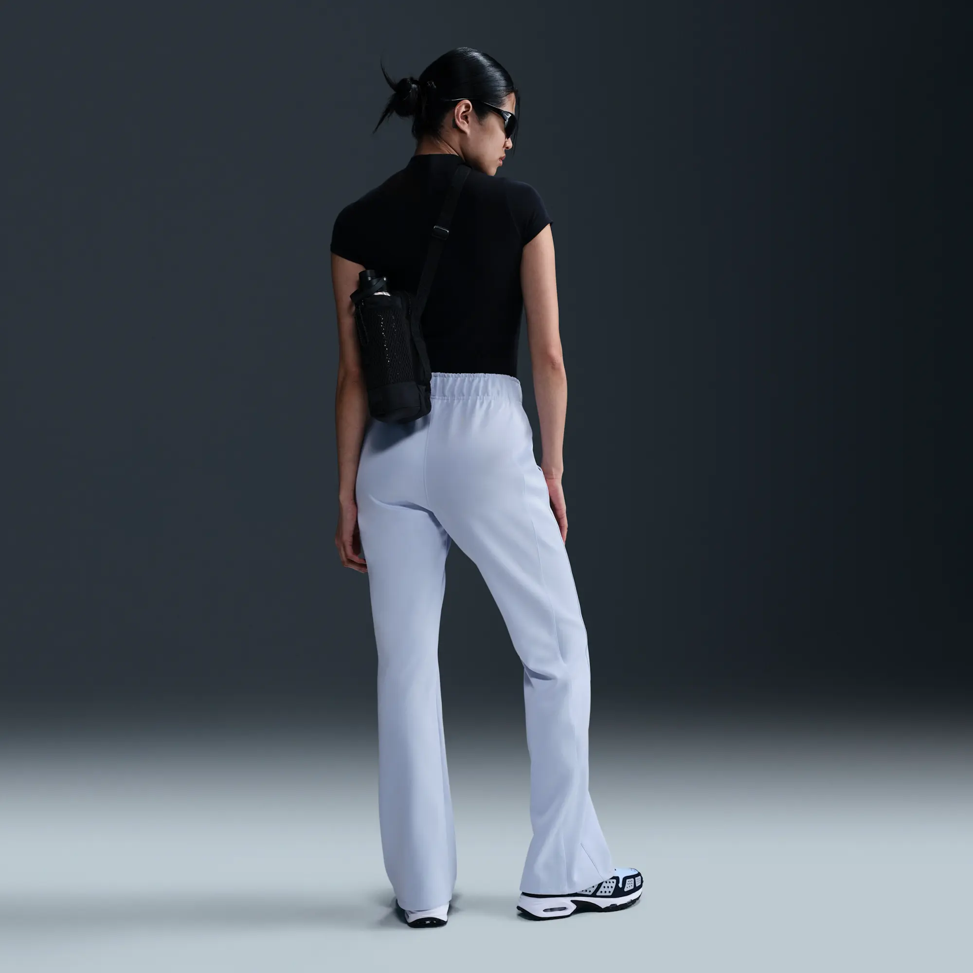 Nike Sportswear Windrunner Women's Mid-Rise Slim Knit Trousers - Blue - Polyester/Elastane