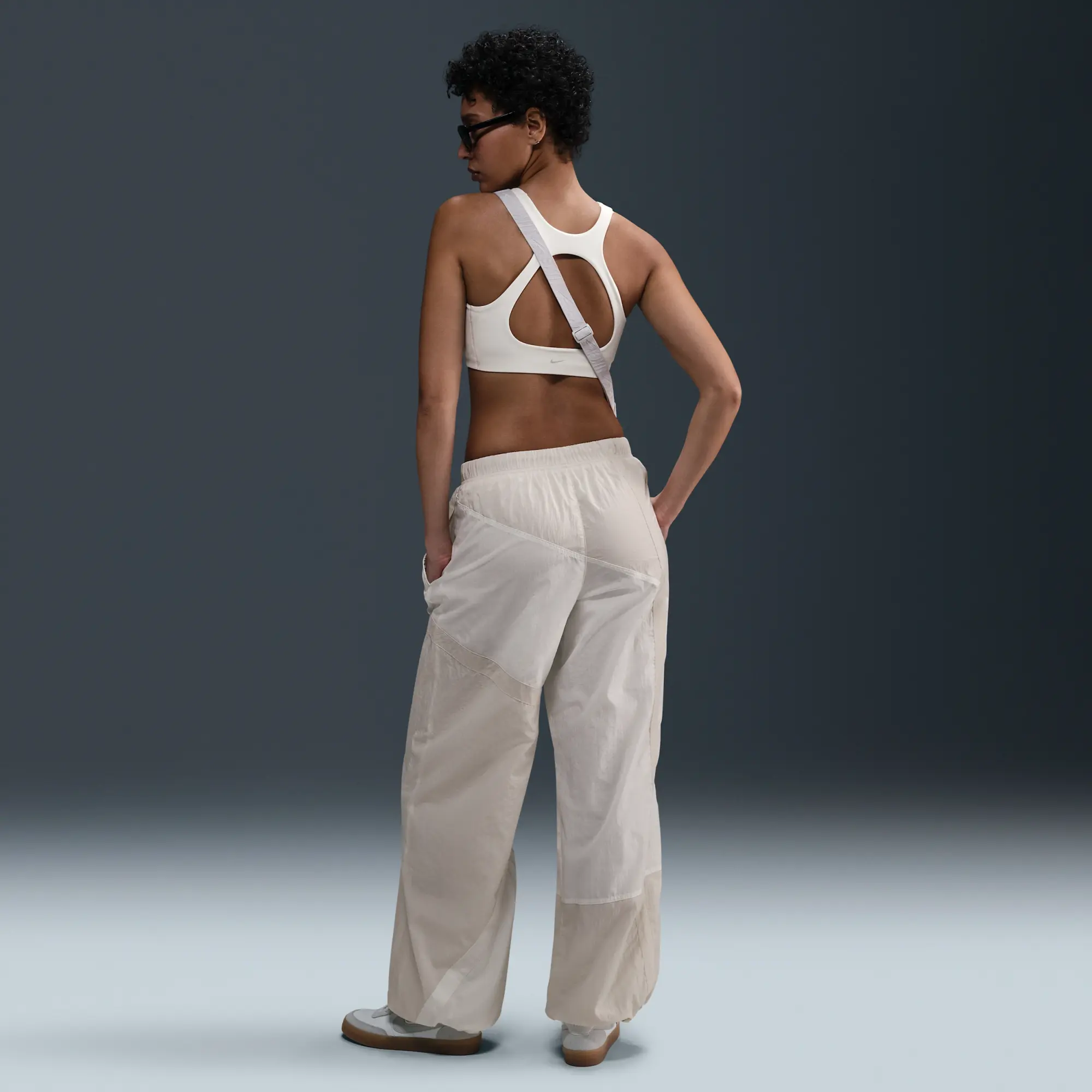Nike Sportswear Women's Mid-Rise Loose Woven Open-Hem Trousers - White - Nylon