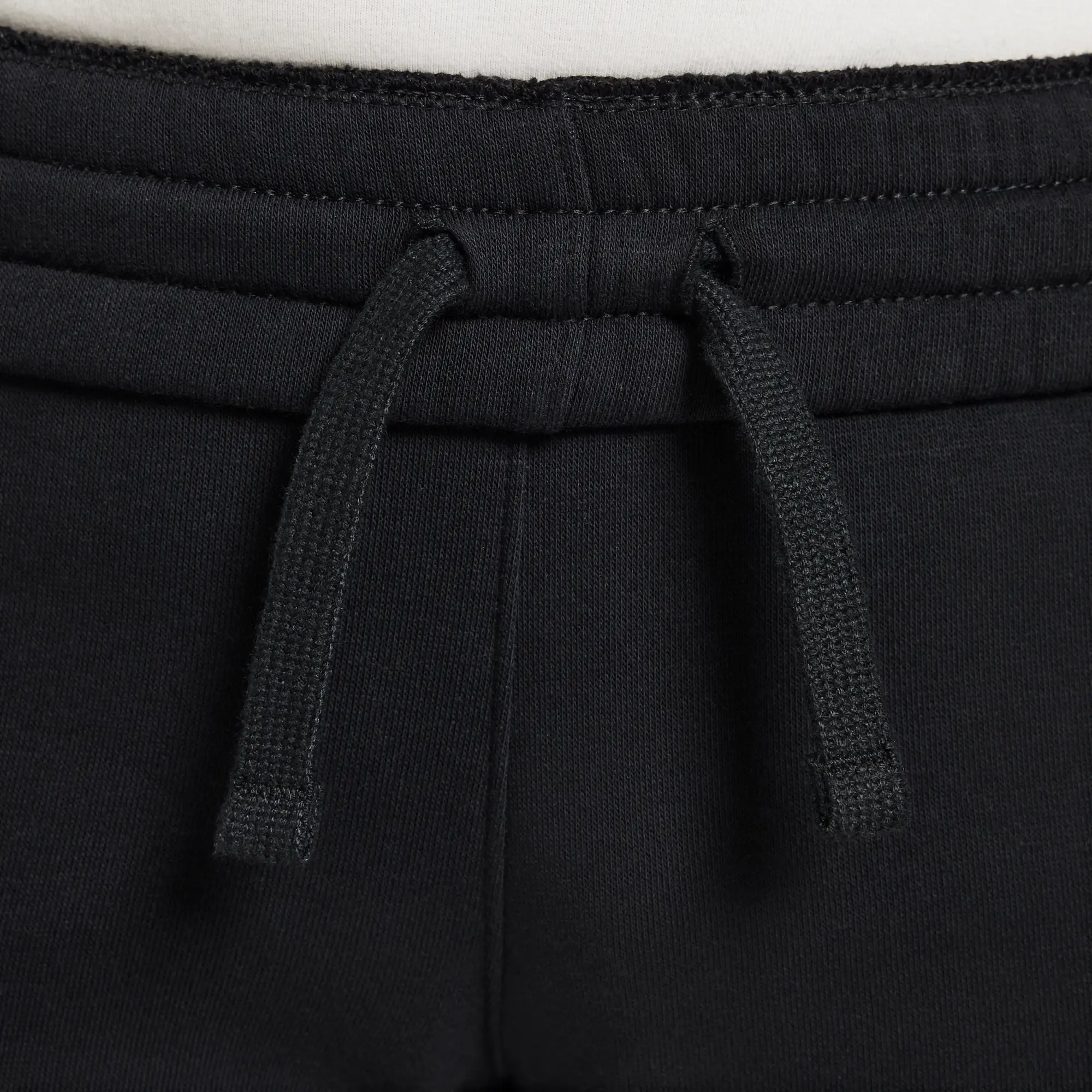 Nike Sportswear Older Kids' (Boys') Fleece Cargo Shorts - Black - Cotton/Polyester