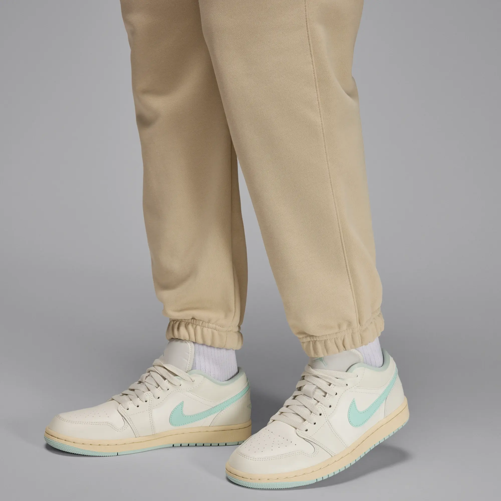 Nike Jordan Brooklyn Fleece Women's French Terry Trousers - Brown - Cotton/Polyester