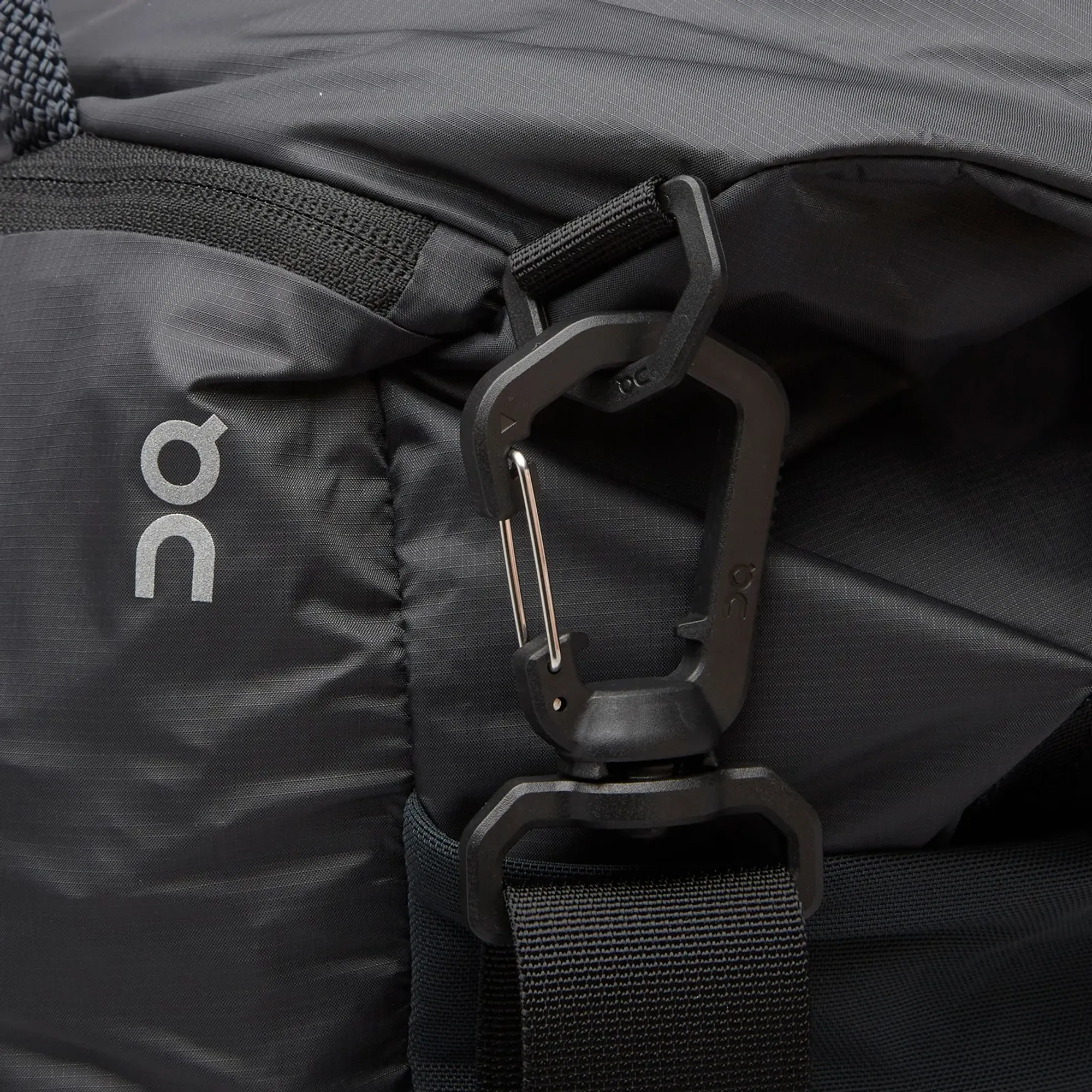 ON Track Pack 35L Lite Magnet | 2UE30302792 | FOOTY.COM