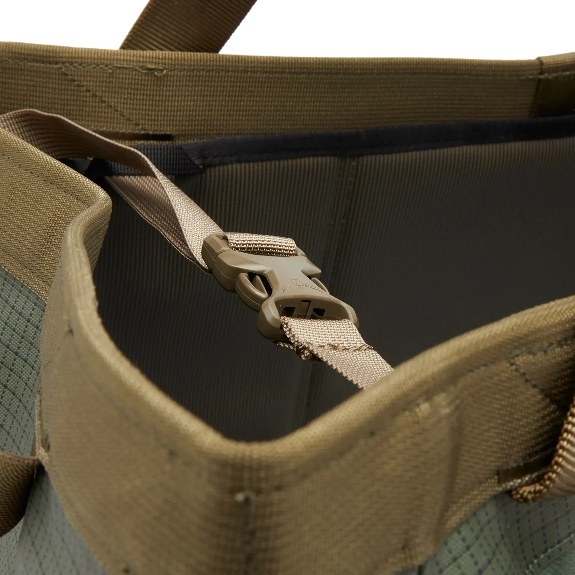 Osprey Gear Tote - 60L Pine Leaf/Earl Grey
