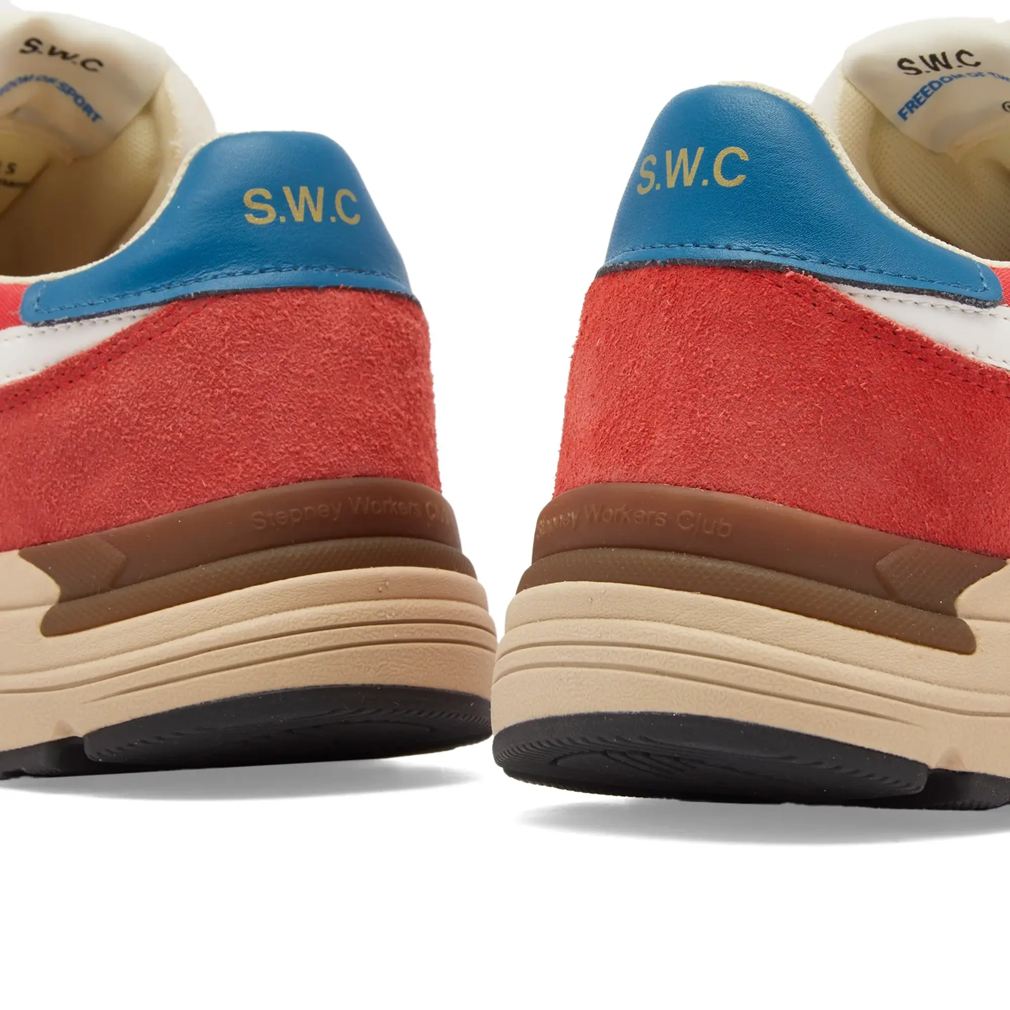Stepney Workers Club Men's Osier S-Strike Runner Red