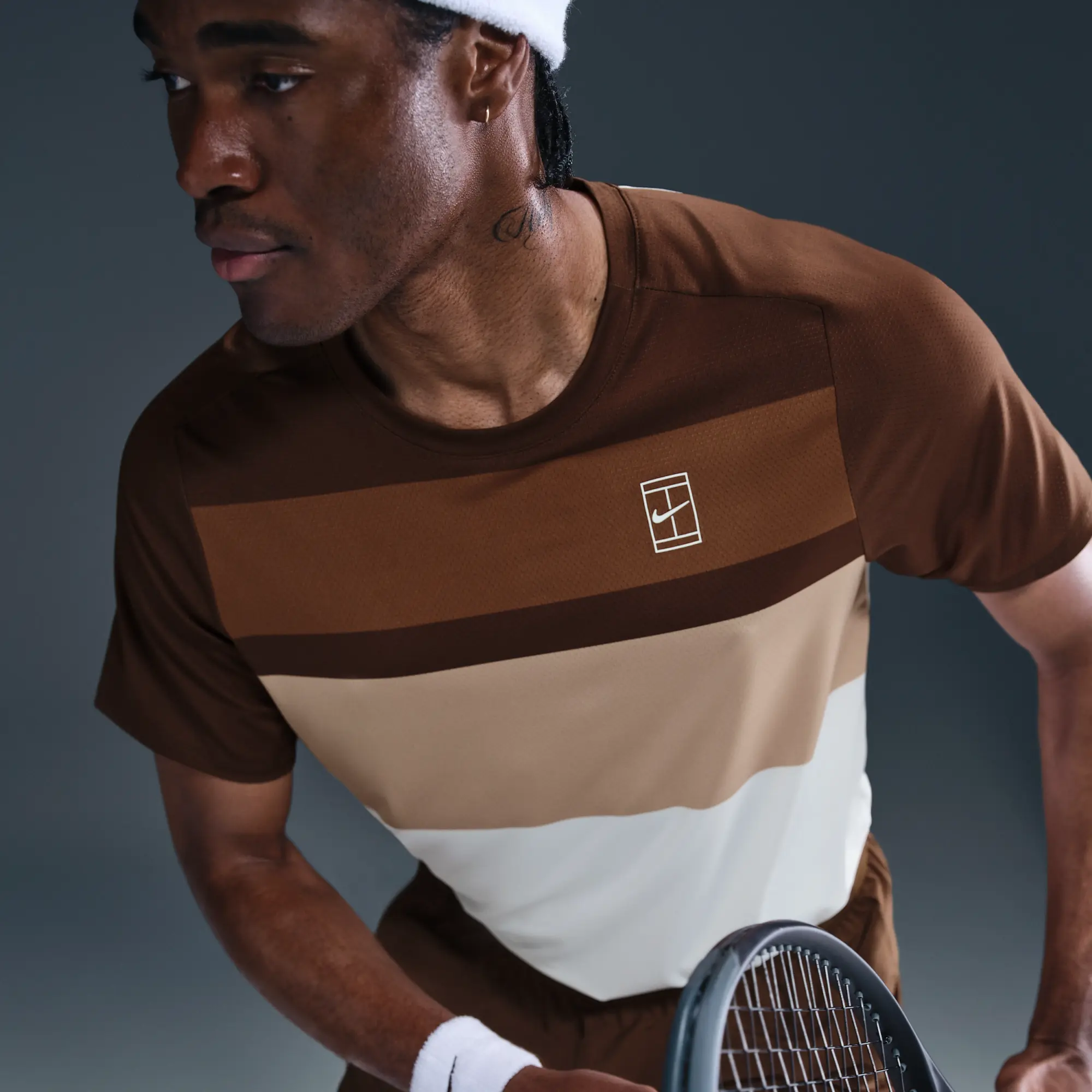 NikeCourt Advantage Men's Tennis Top - Brown - Sustainable Materials