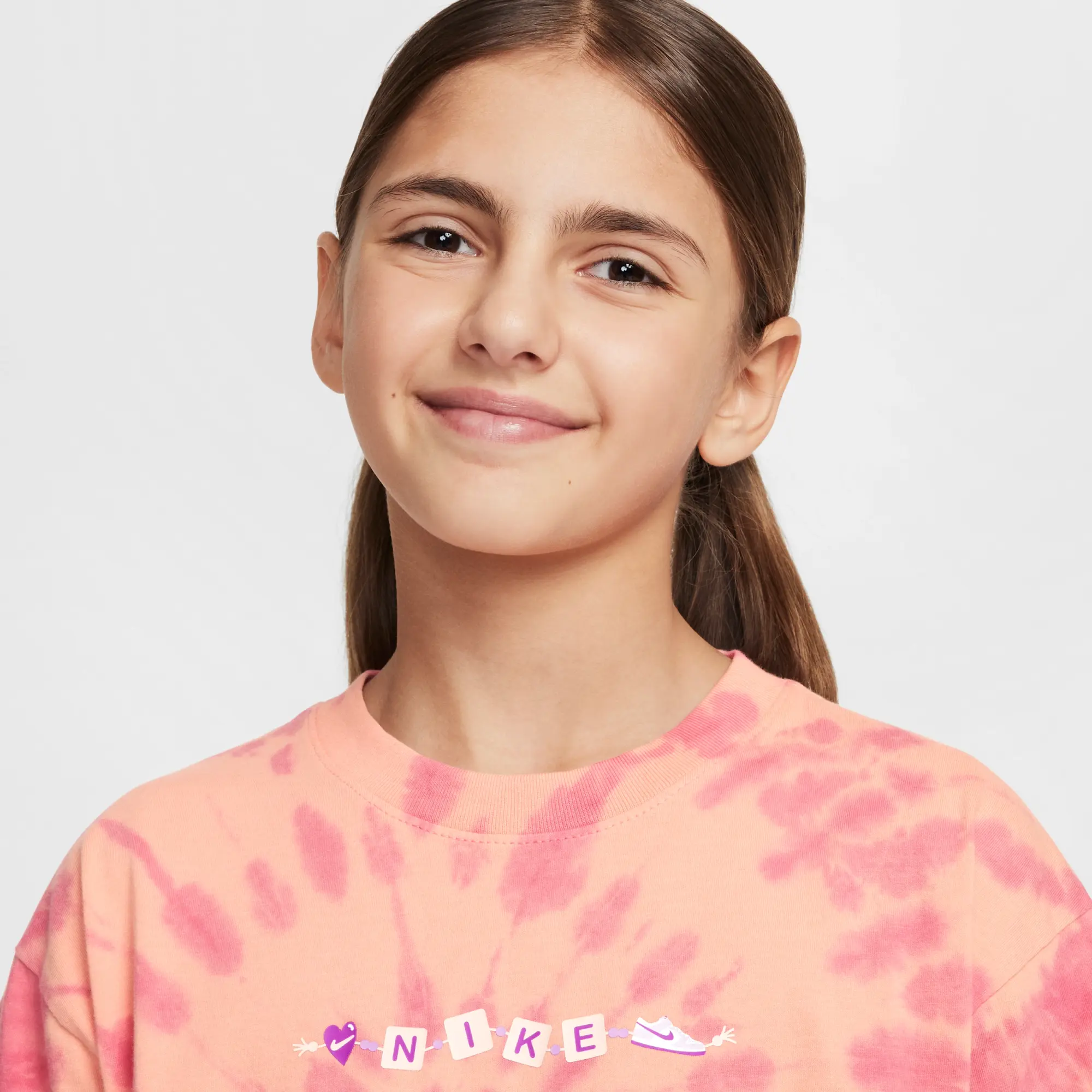 Nike Sportswear Older Kids' (Girls') T-Shirt - Orange