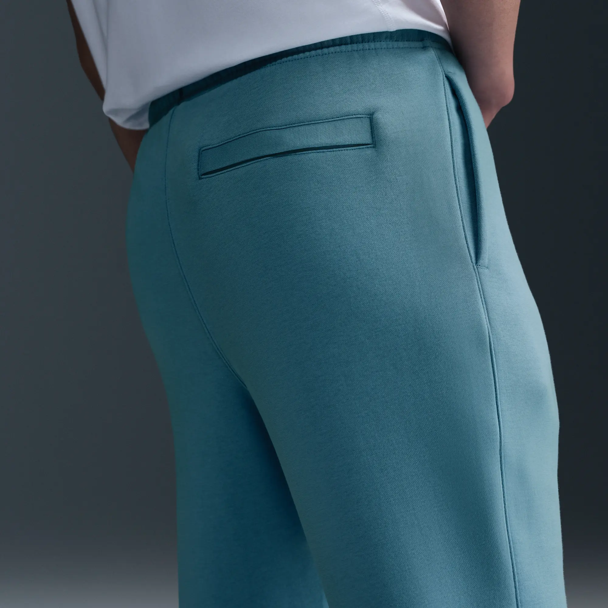 Nike Club Men's Joggers - Blue - Cotton/Polyester