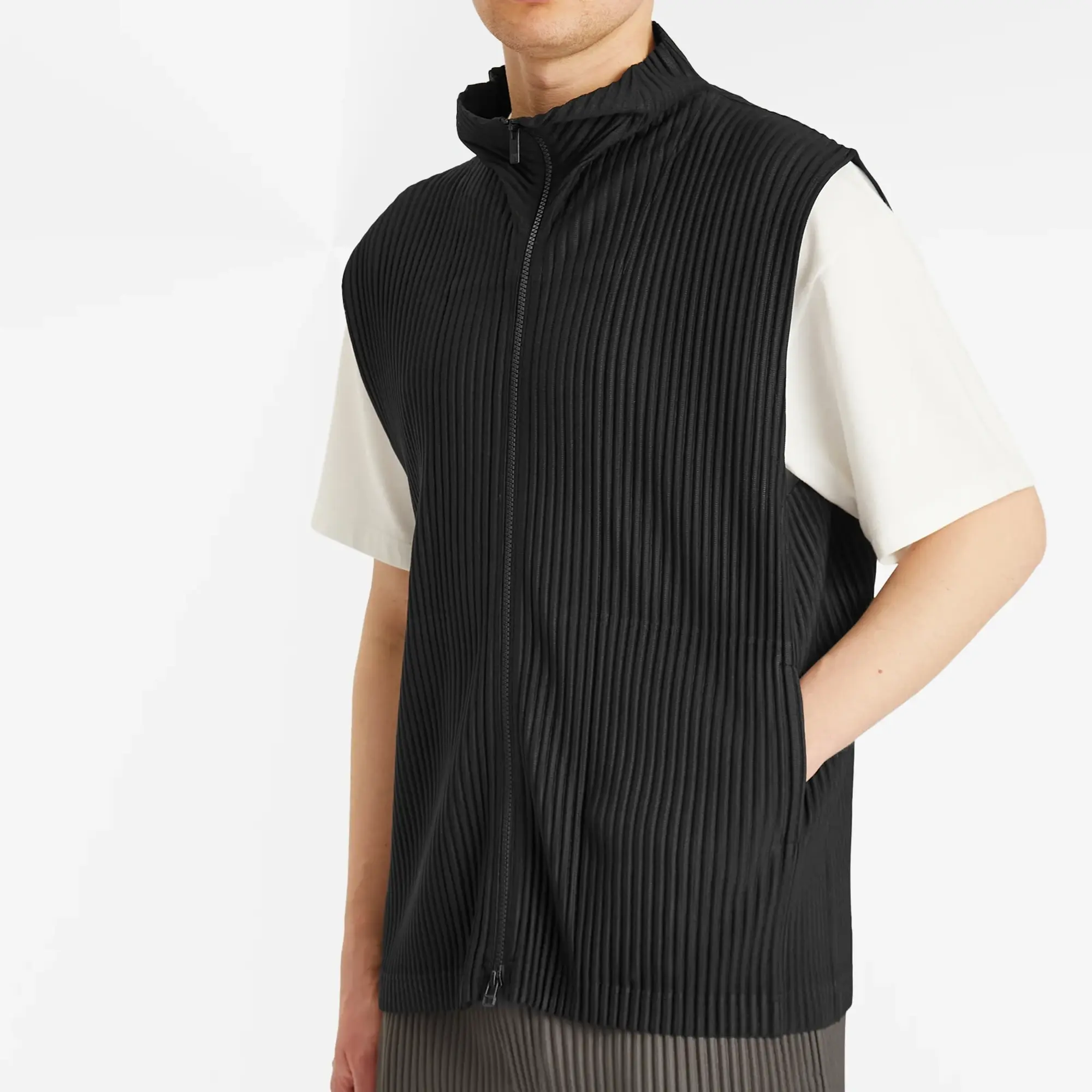 Homme Plissé Issey Miyake Men's Pleated Gilet Black