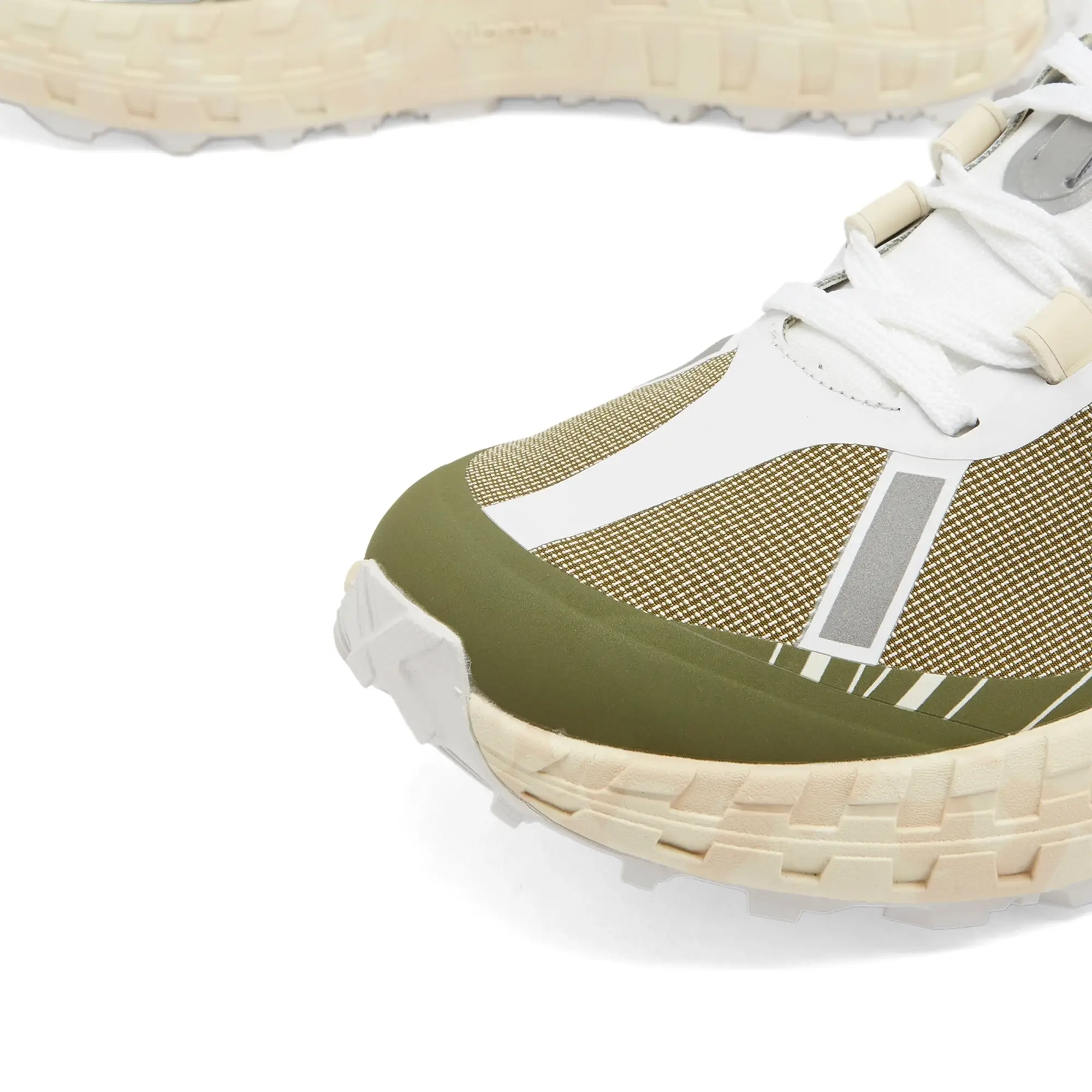 Norda Women's 001 Sneakers Glitch