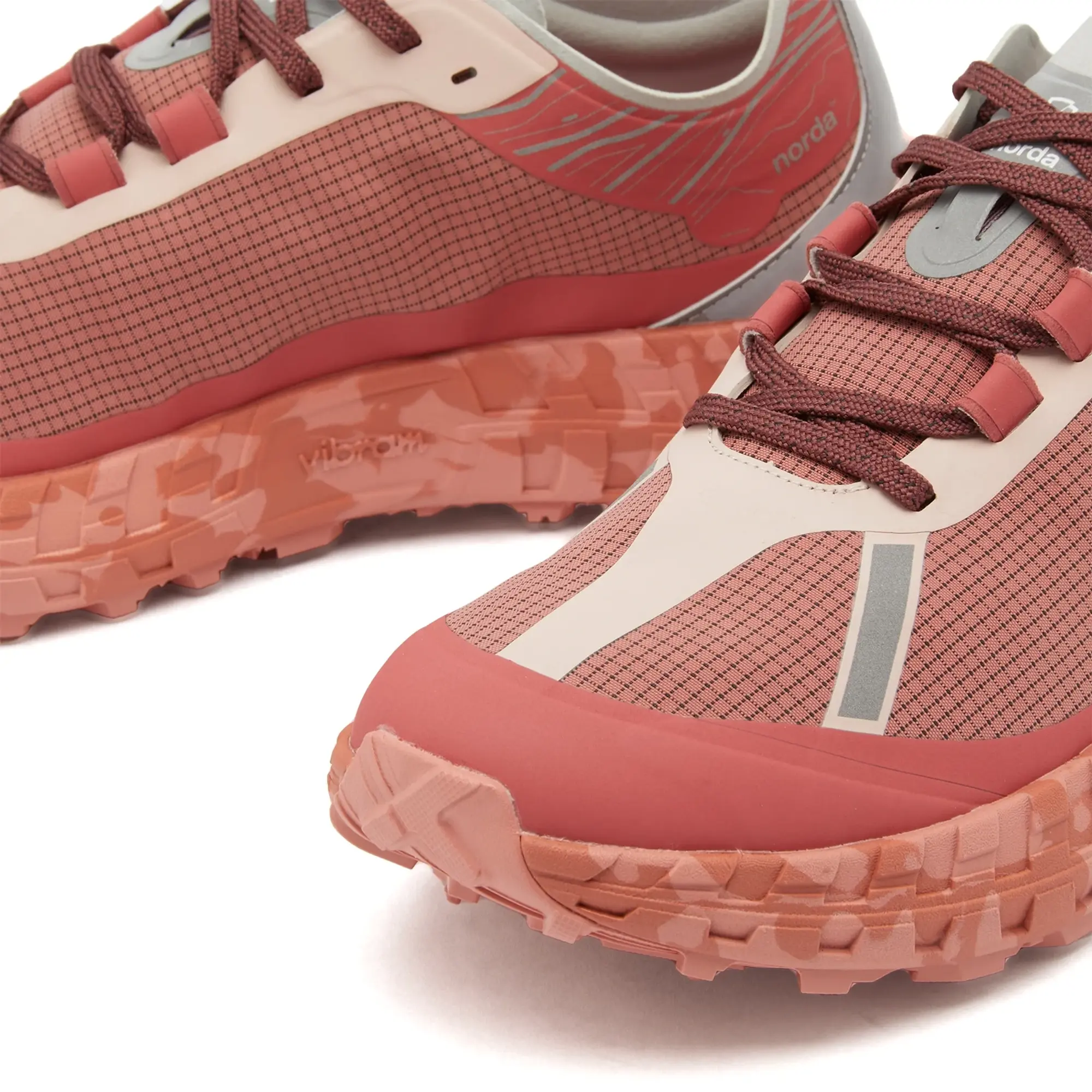 Norda Women's 001 RZ Sneakers Vermillion