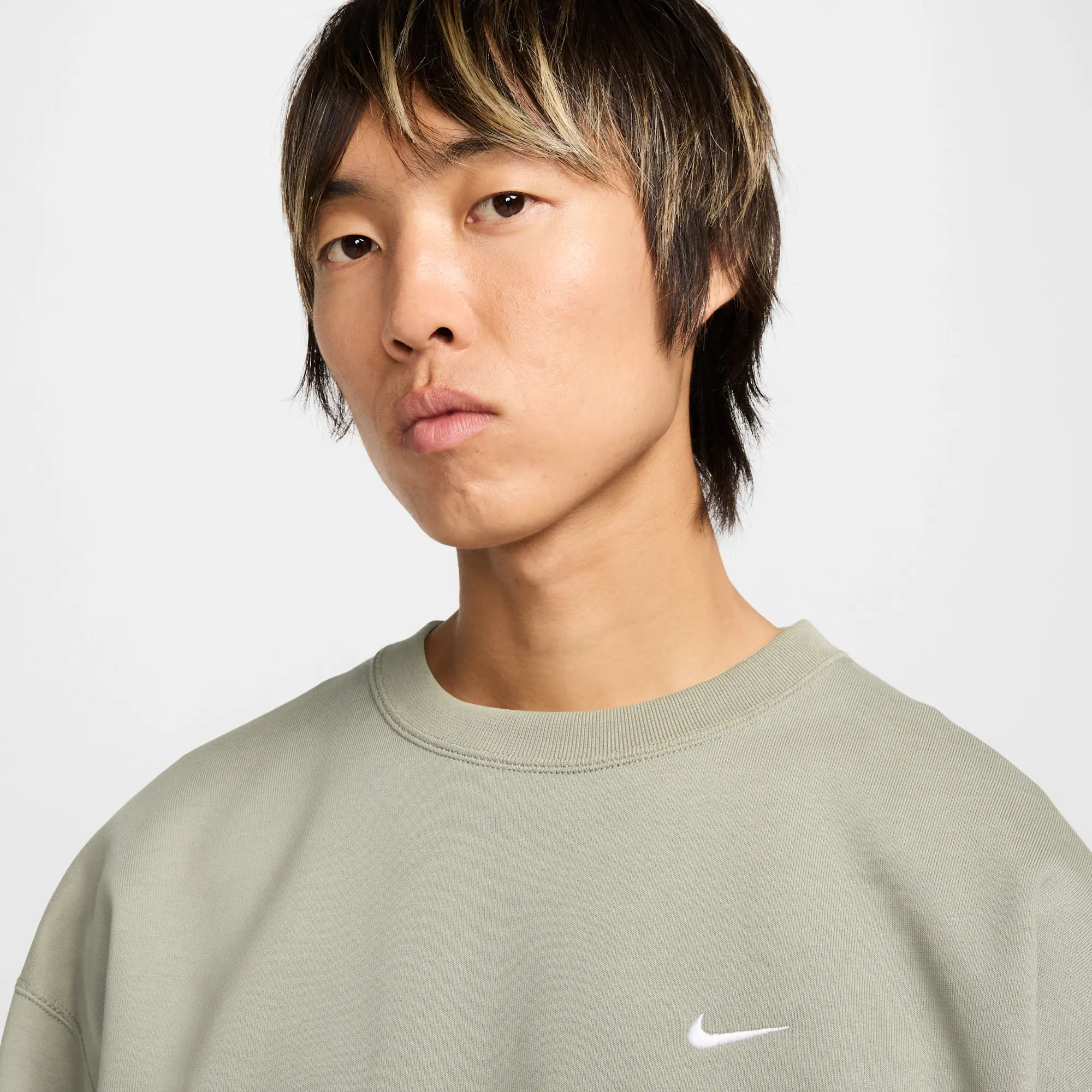 Nike Solo Swoosh Men's Fleece Crew - Green - Cotton/Polyester