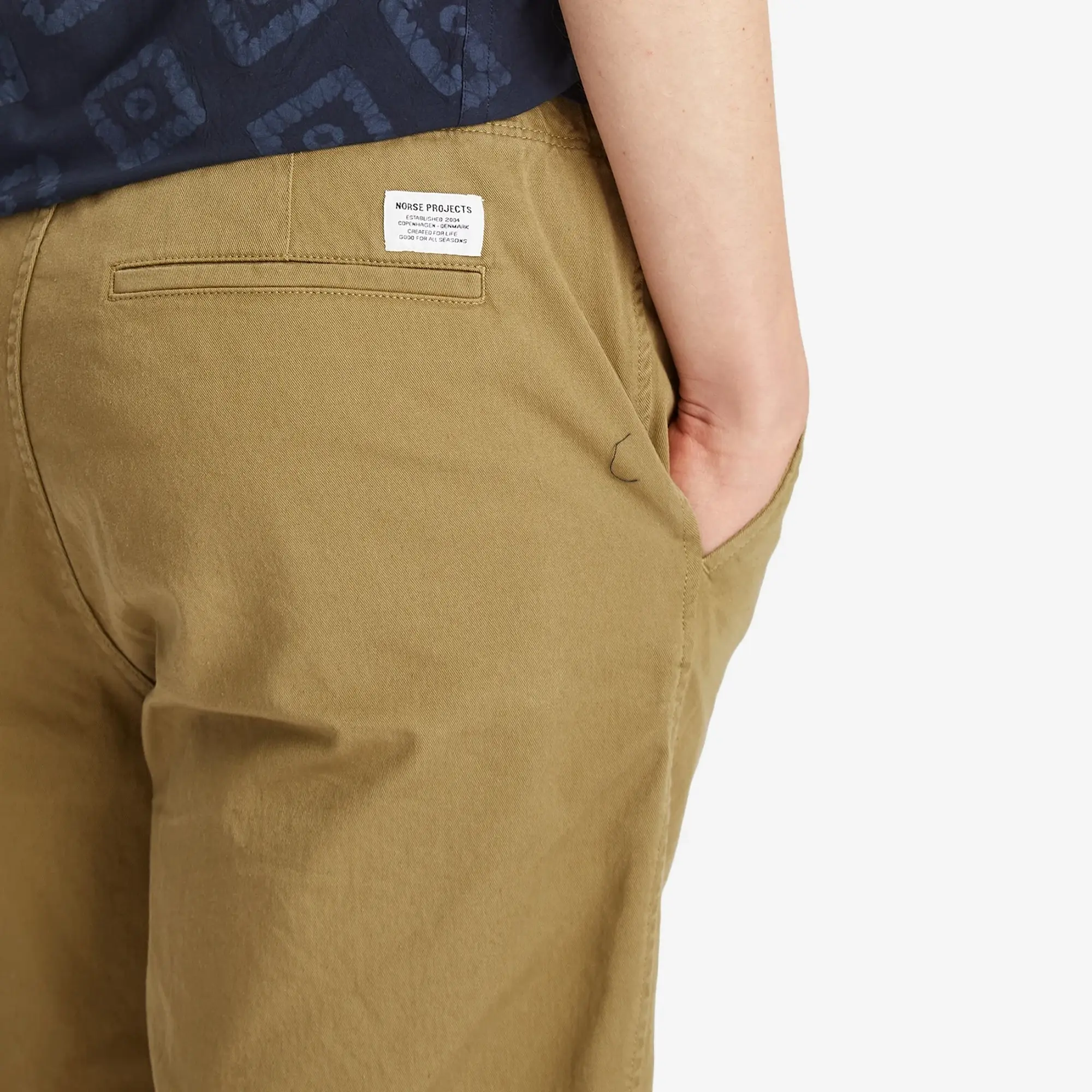 Norse Projects Men's Ezra Relaxed Twill Shorts Moss Green