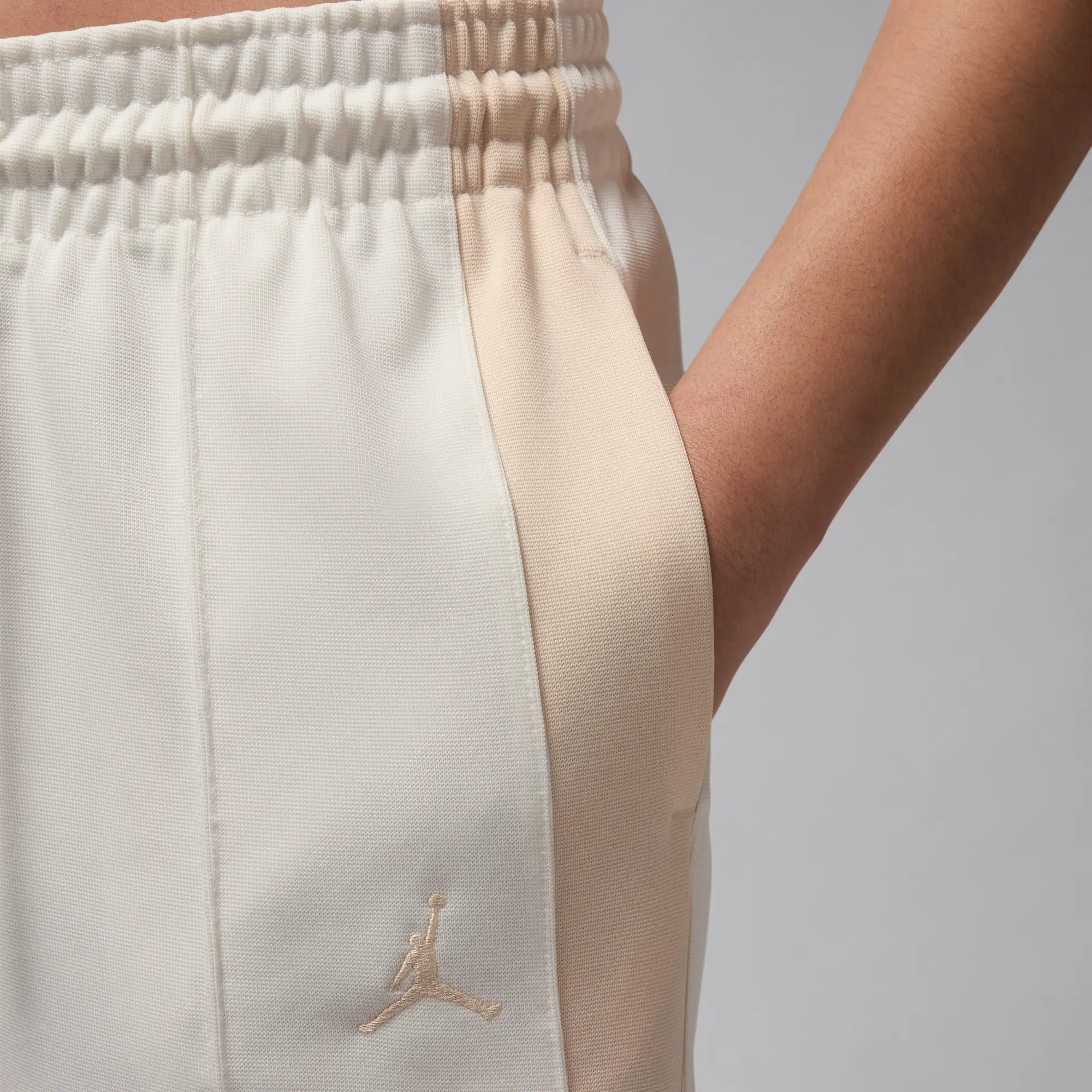 Nike Jordan Women's Knit Tracksuit Bottoms - White