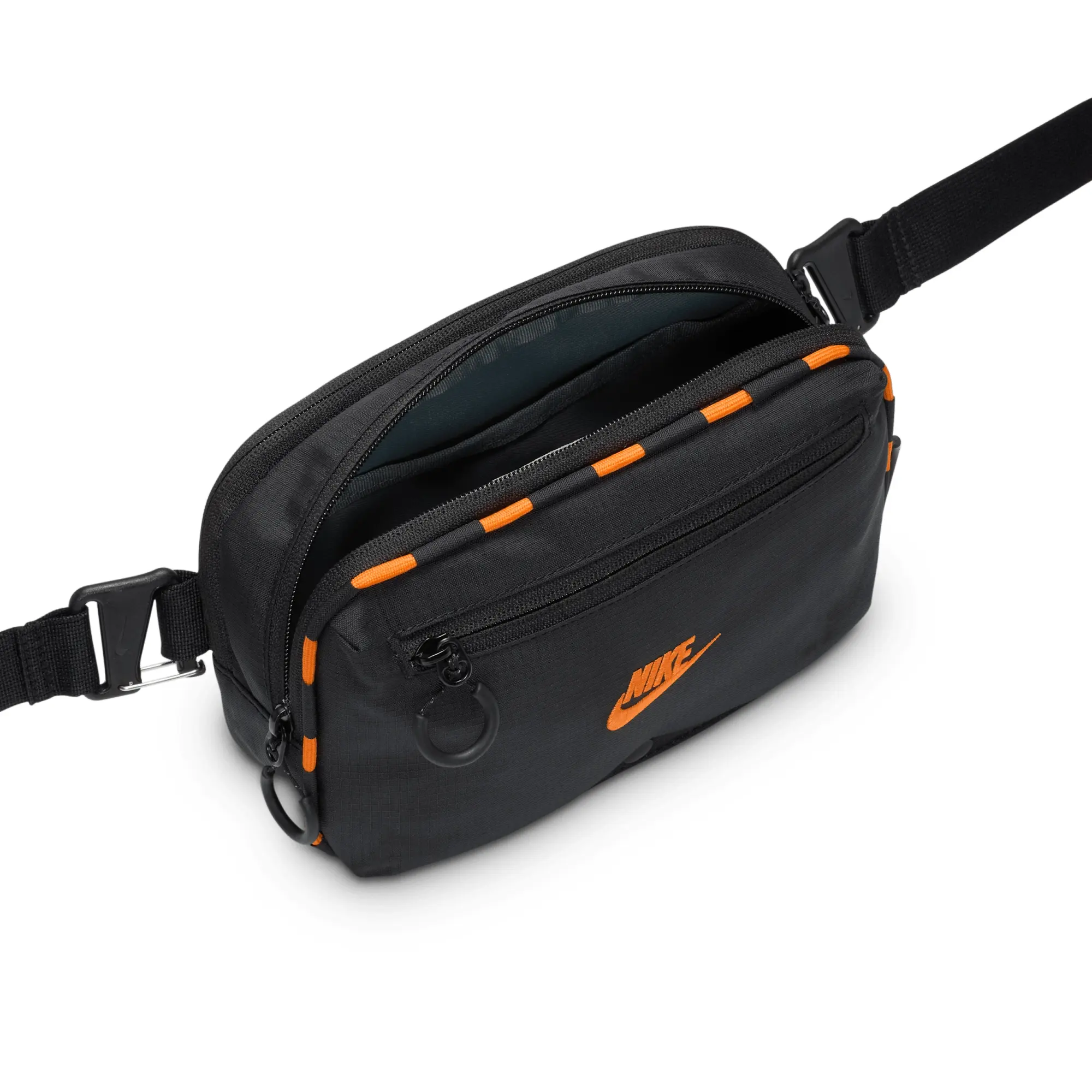 Nike Hayward Patrol Cross-Body Bag (4L) - Black - Sustainable Materials