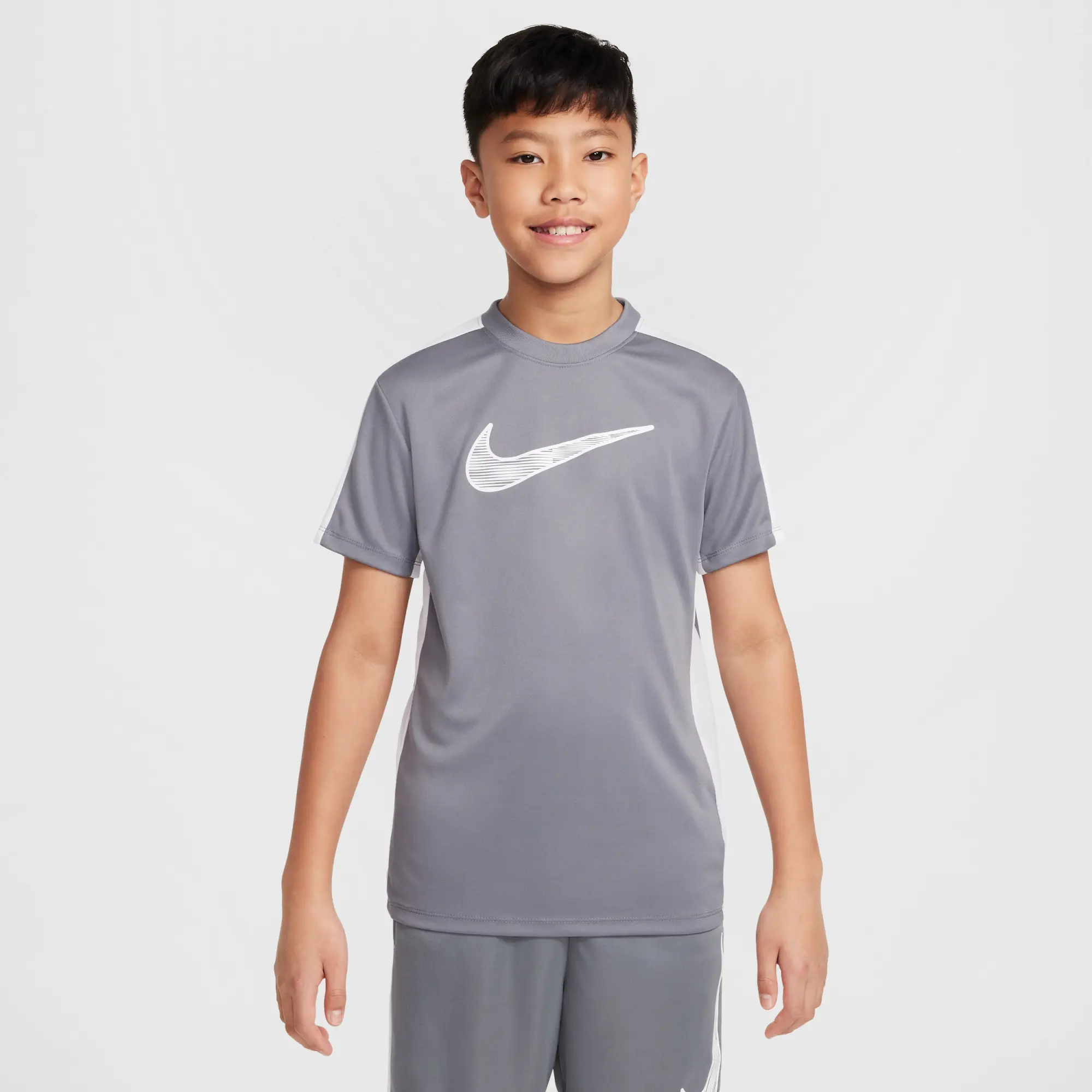 Nike Trophy23 Older Kids' Dri-FIT Short-Sleeve Top - Grey - Polyester