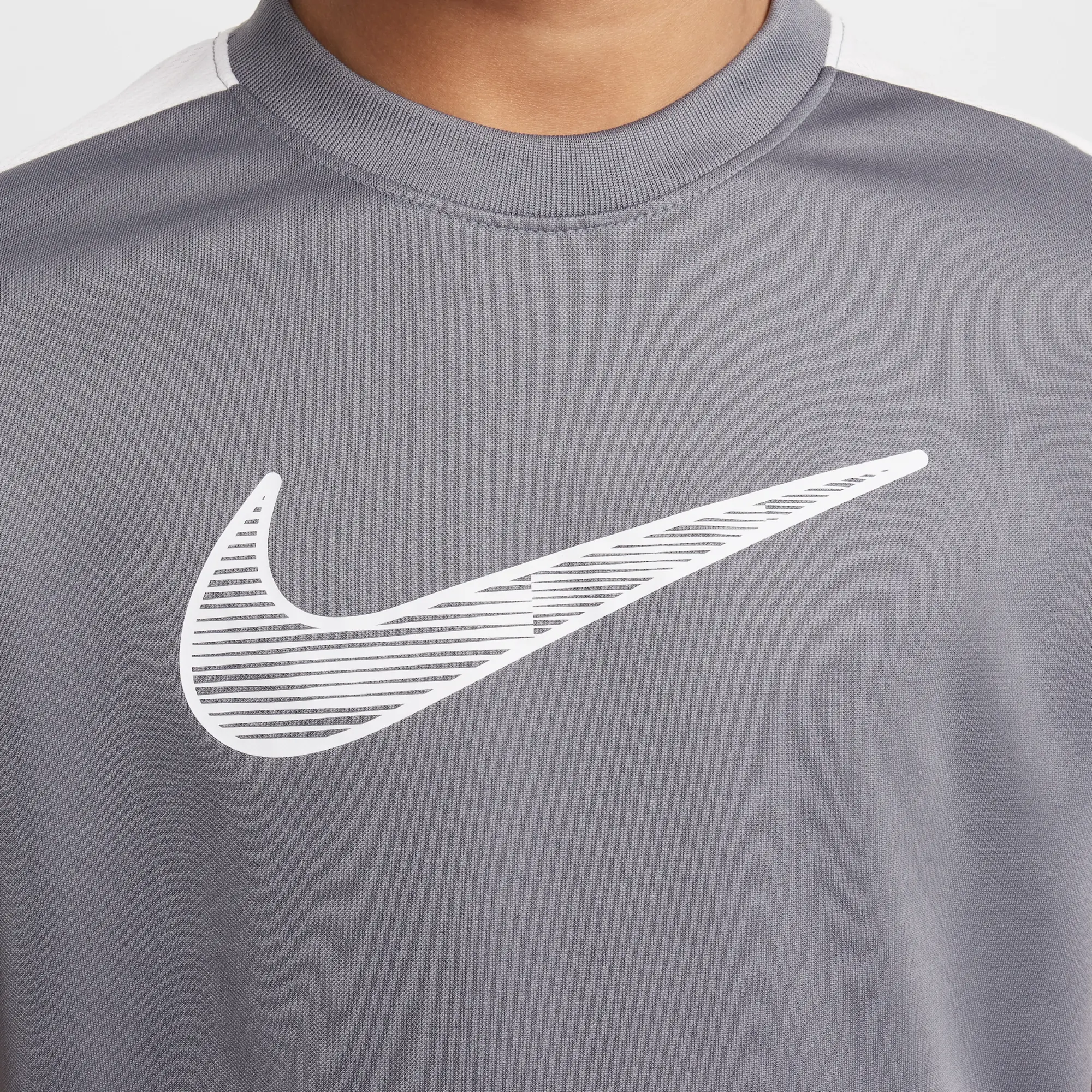 Nike Trophy23 Older Kids' Dri-FIT Short-Sleeve Top - Grey - Polyester