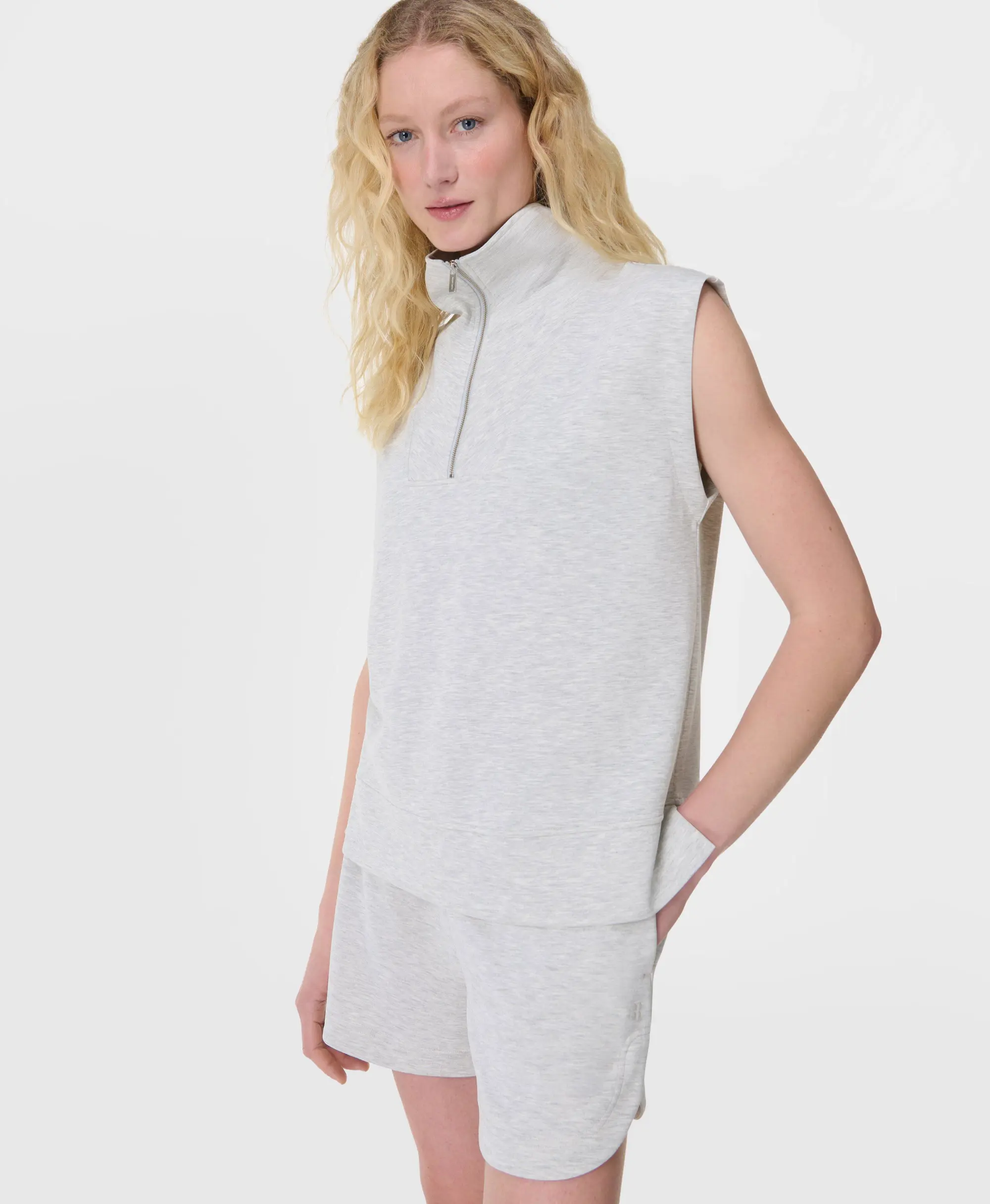 Sand Wash CloudWeight Half Zip Sleeveless Pullover