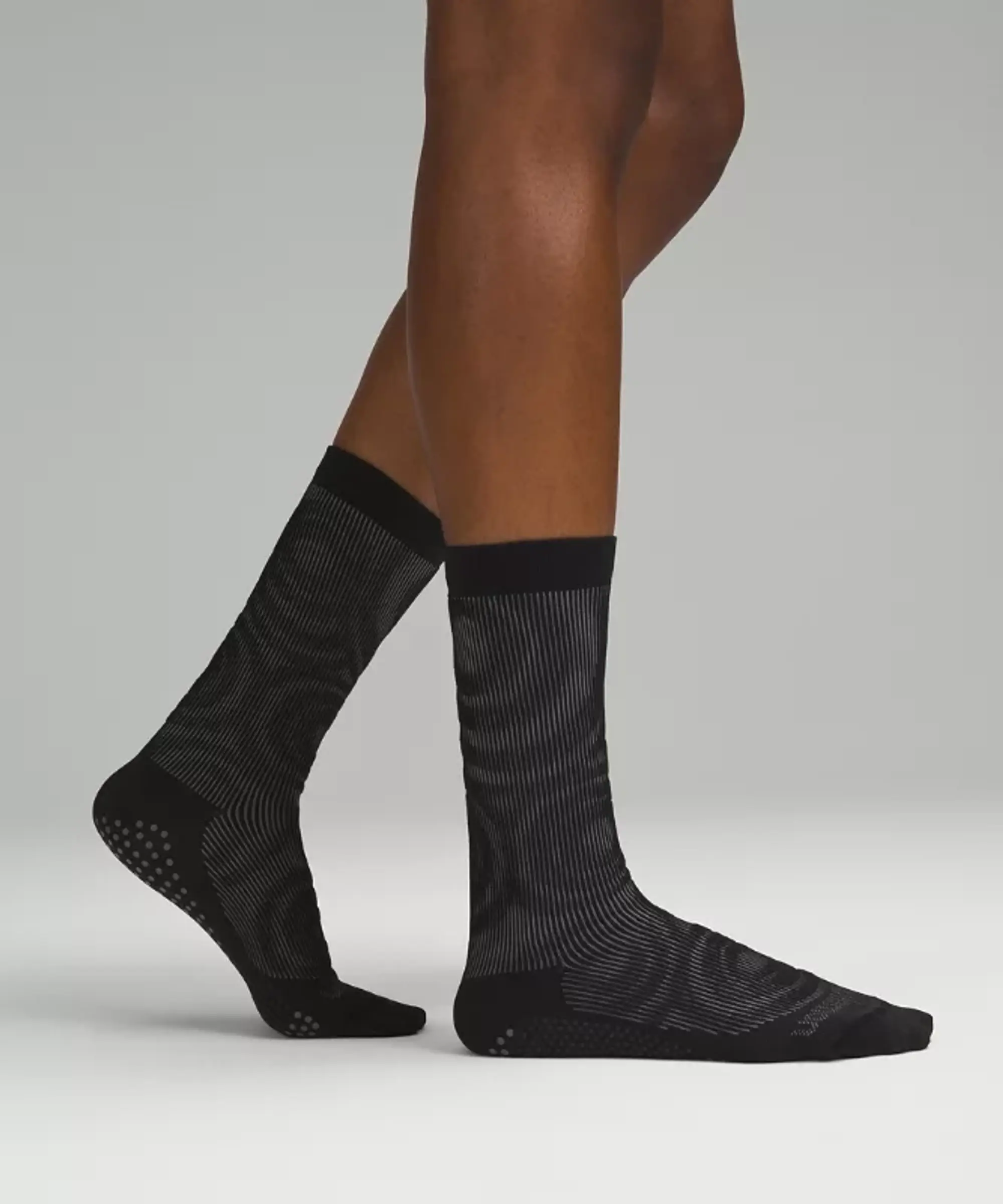 lululemon – Women's Find Your Balance Crew Socks – Color Black – Size L