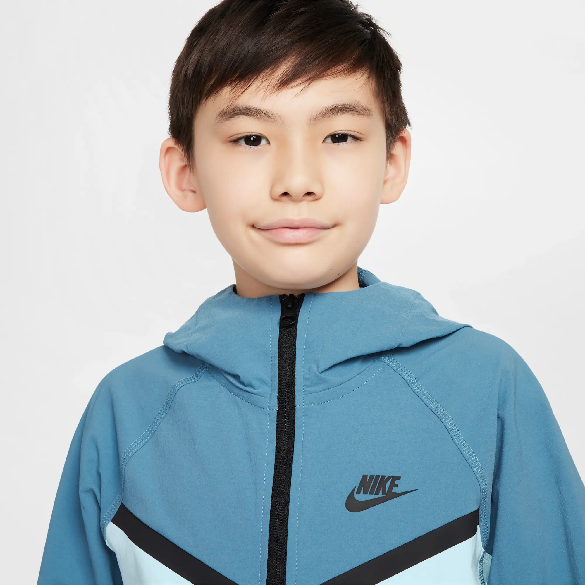 Nike Tech Older Kids' (Boys') Woven Jacket - Blue - Nylon/Elastane