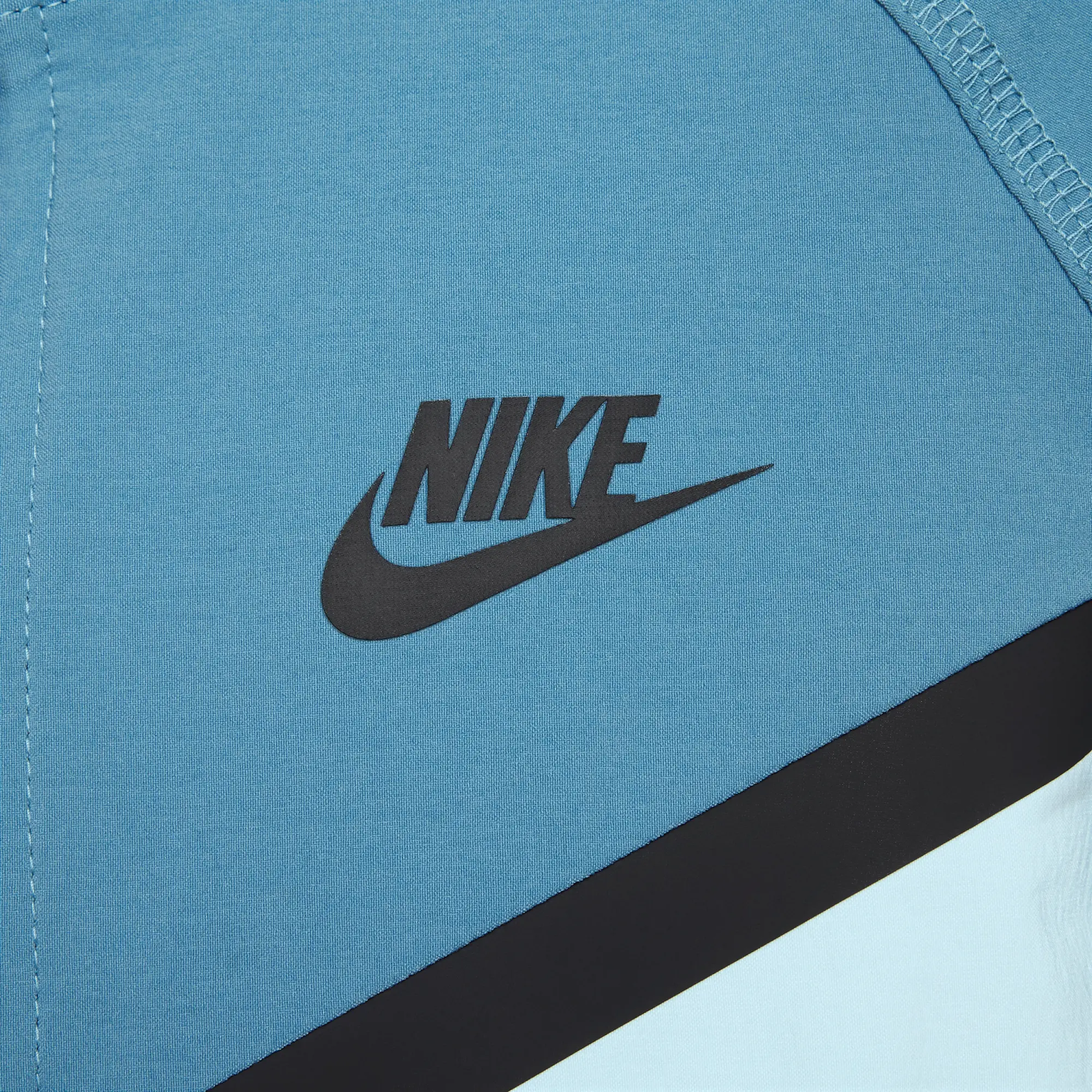 Nike Tech Older Kids' (Boys') Woven Jacket - Blue - Nylon/Elastane