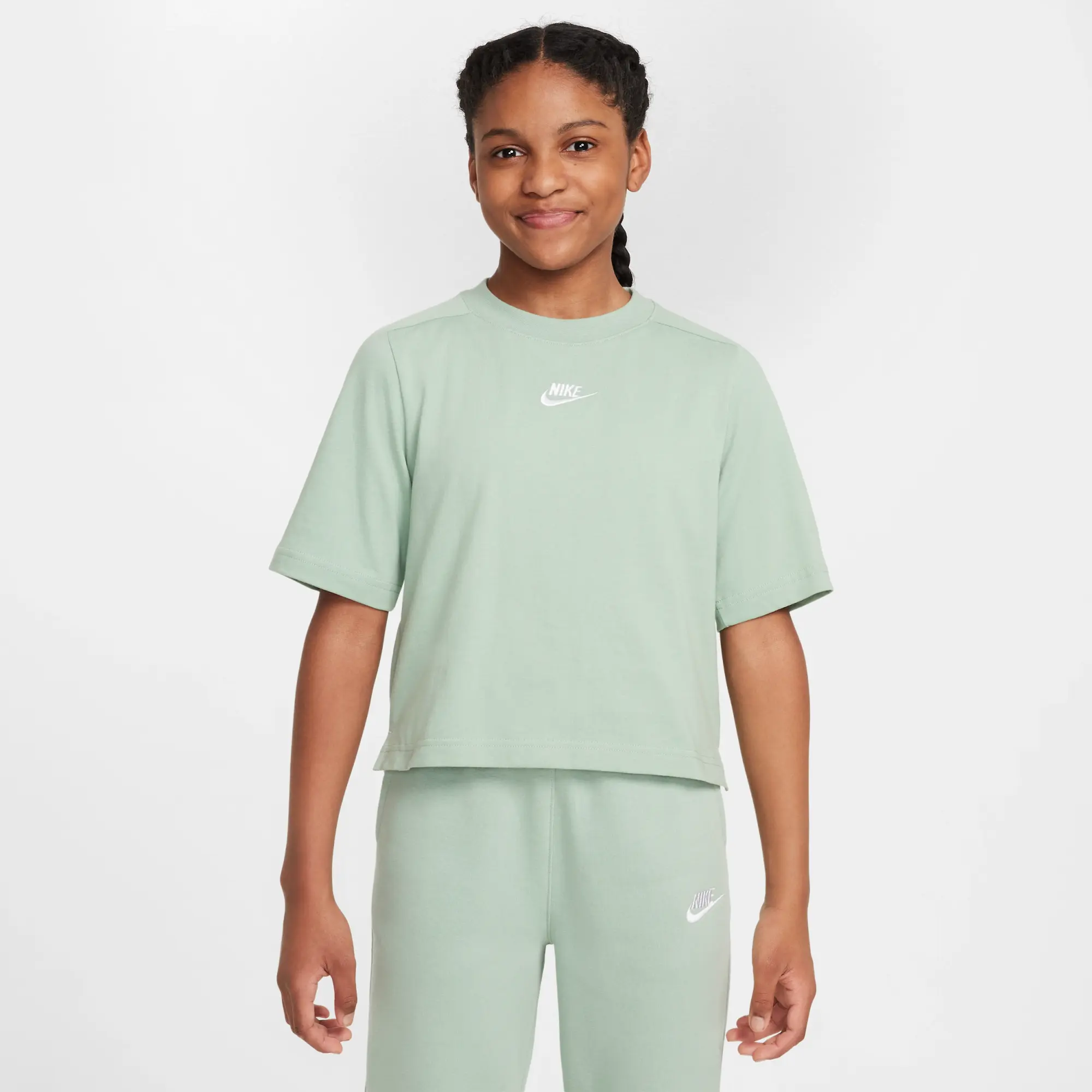Nike Sportswear Older Kids' (Girls') Short-Sleeve Top - Green