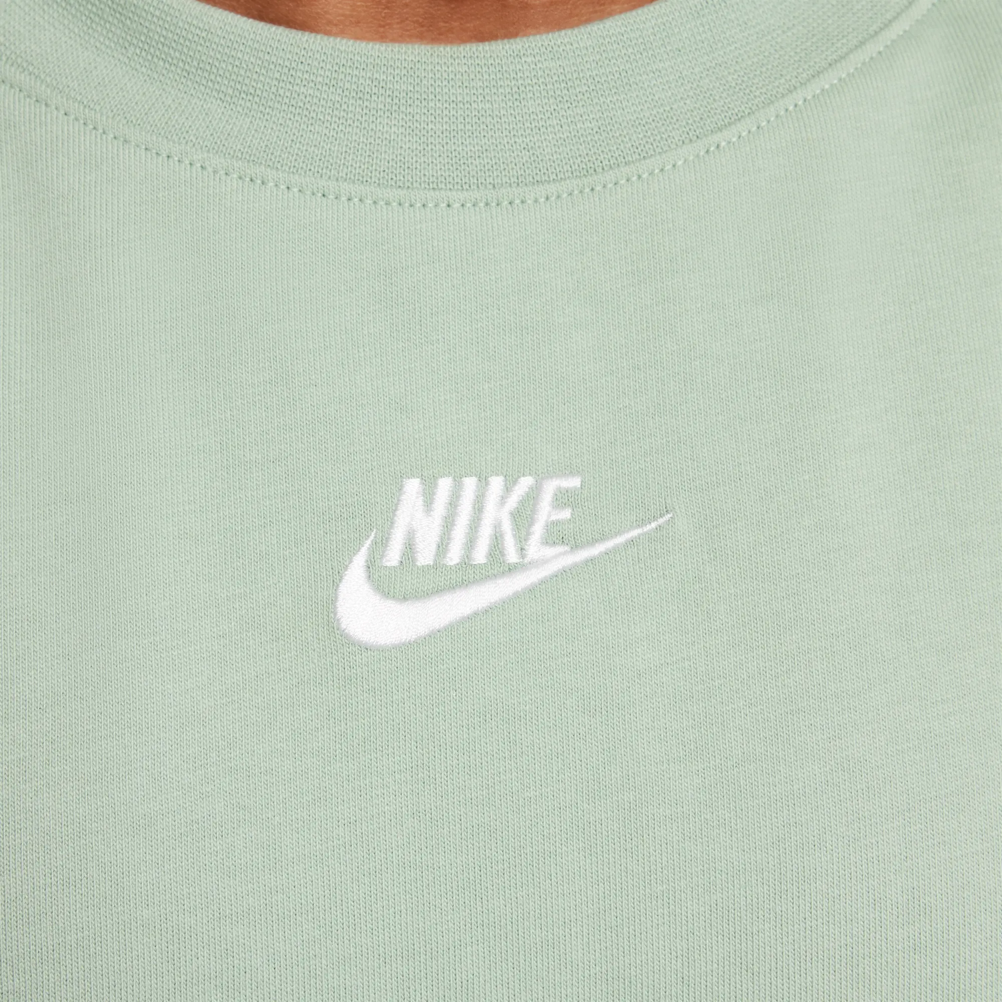 Nike Sportswear Older Kids' (Girls') Short-Sleeve Top - Green