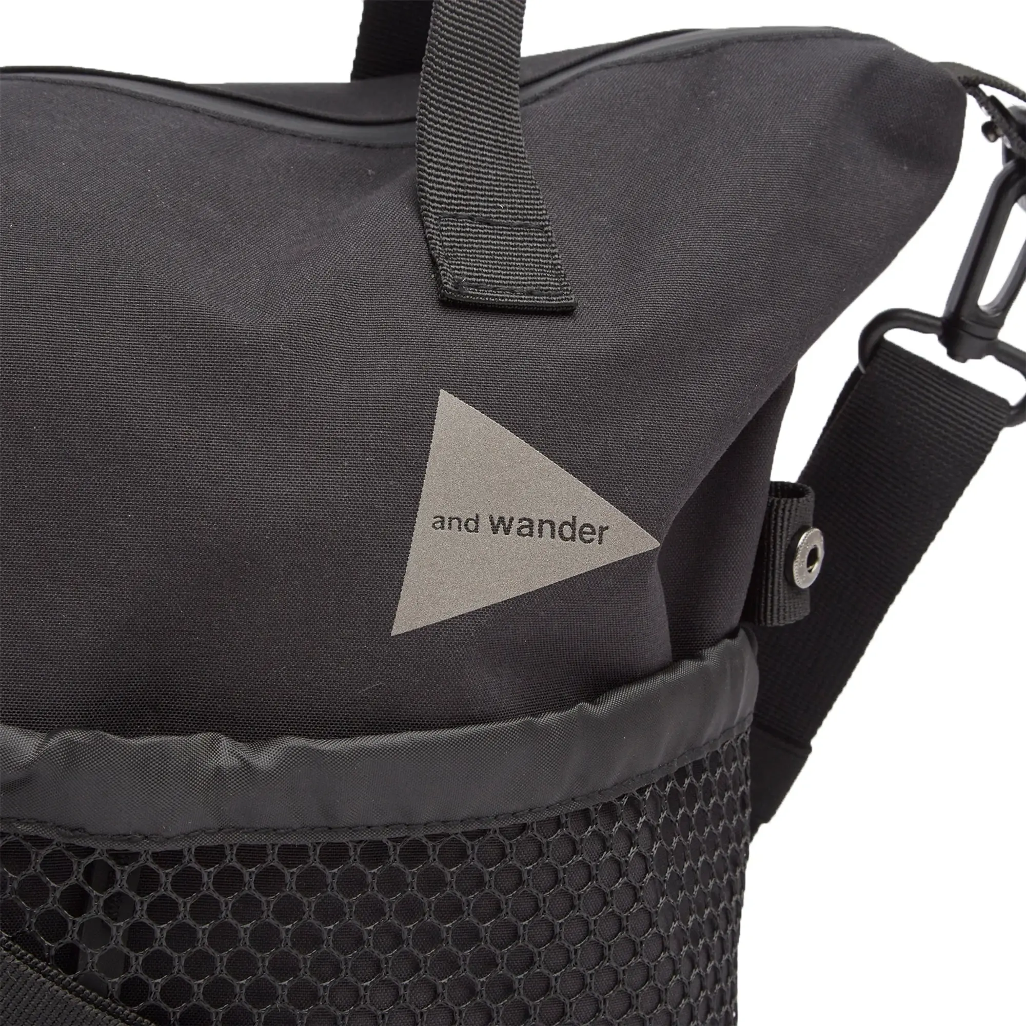 And Wander Men's PE/CO 2-Way Bag Black
