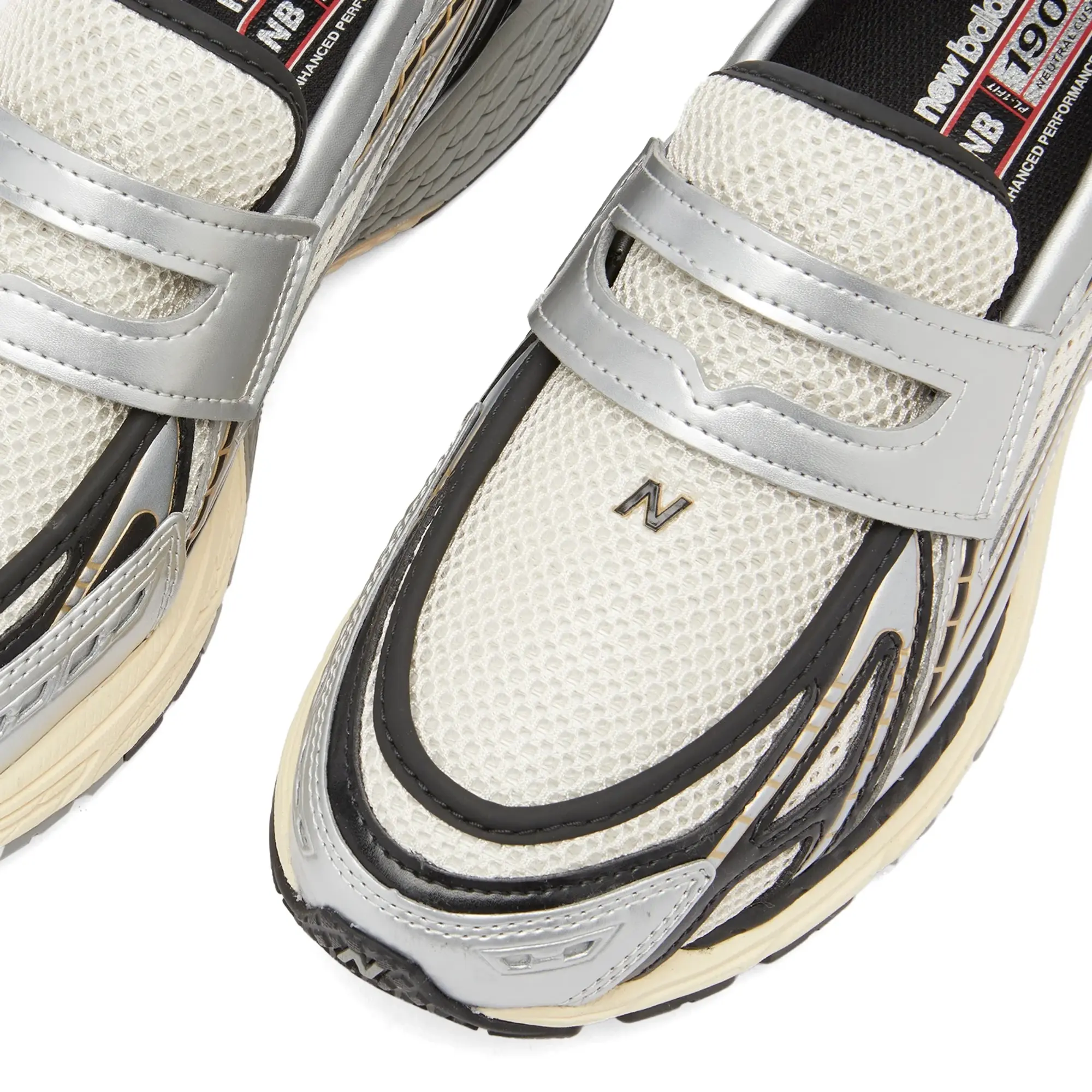 New Balance Men's  Sneaker Silver Metallic