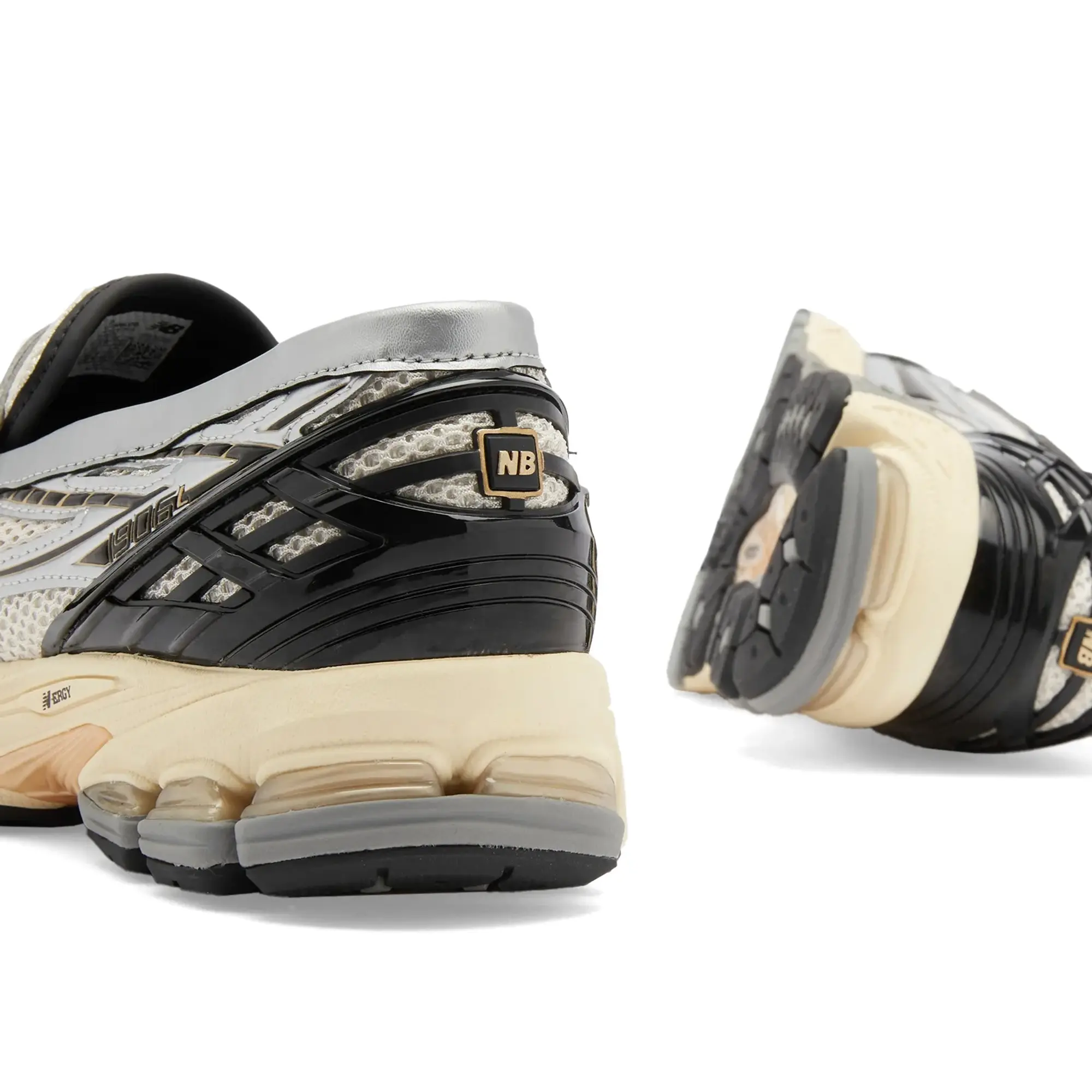 New Balance Men's  Sneaker Silver Metallic