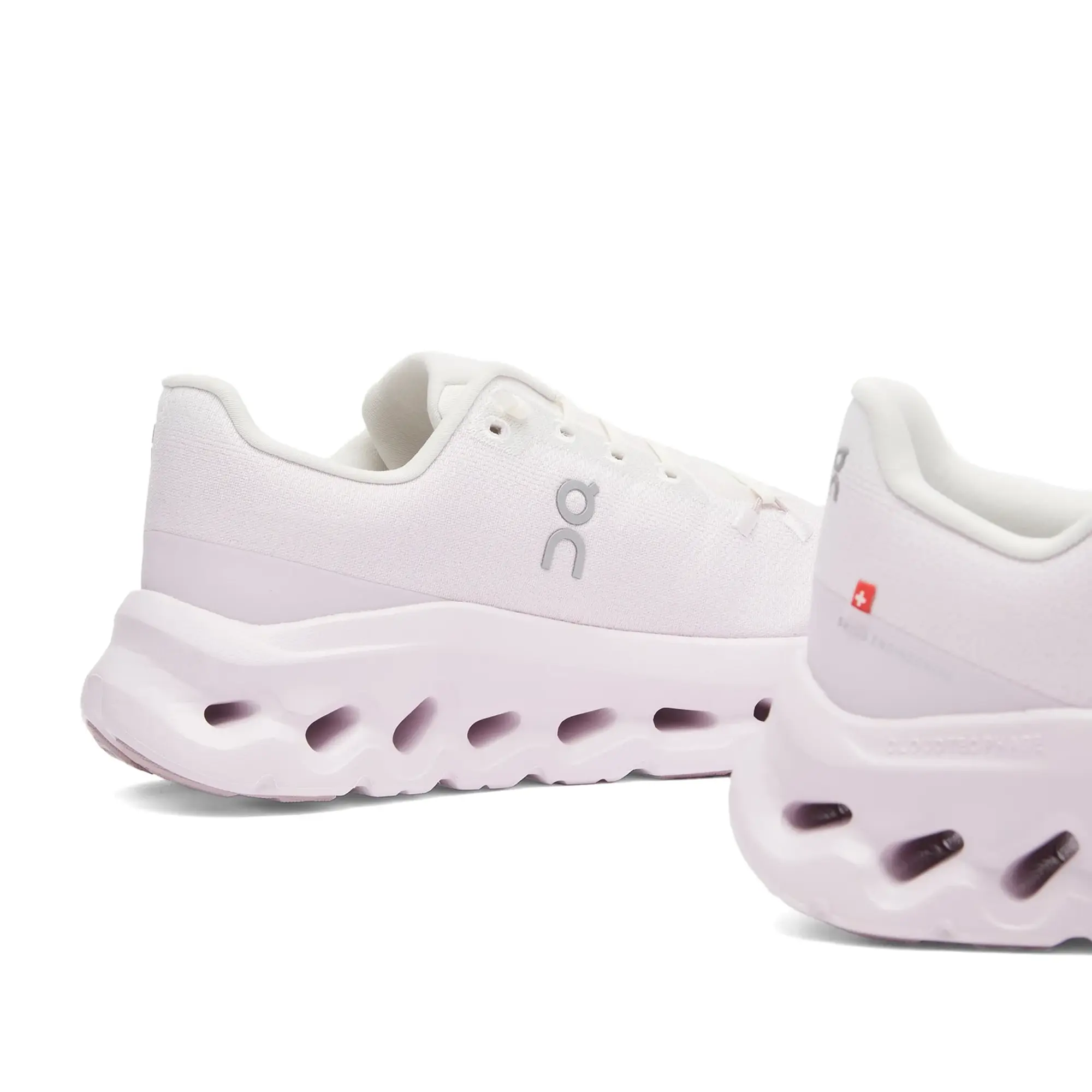 ON Cloudtilt Women Shoes - White