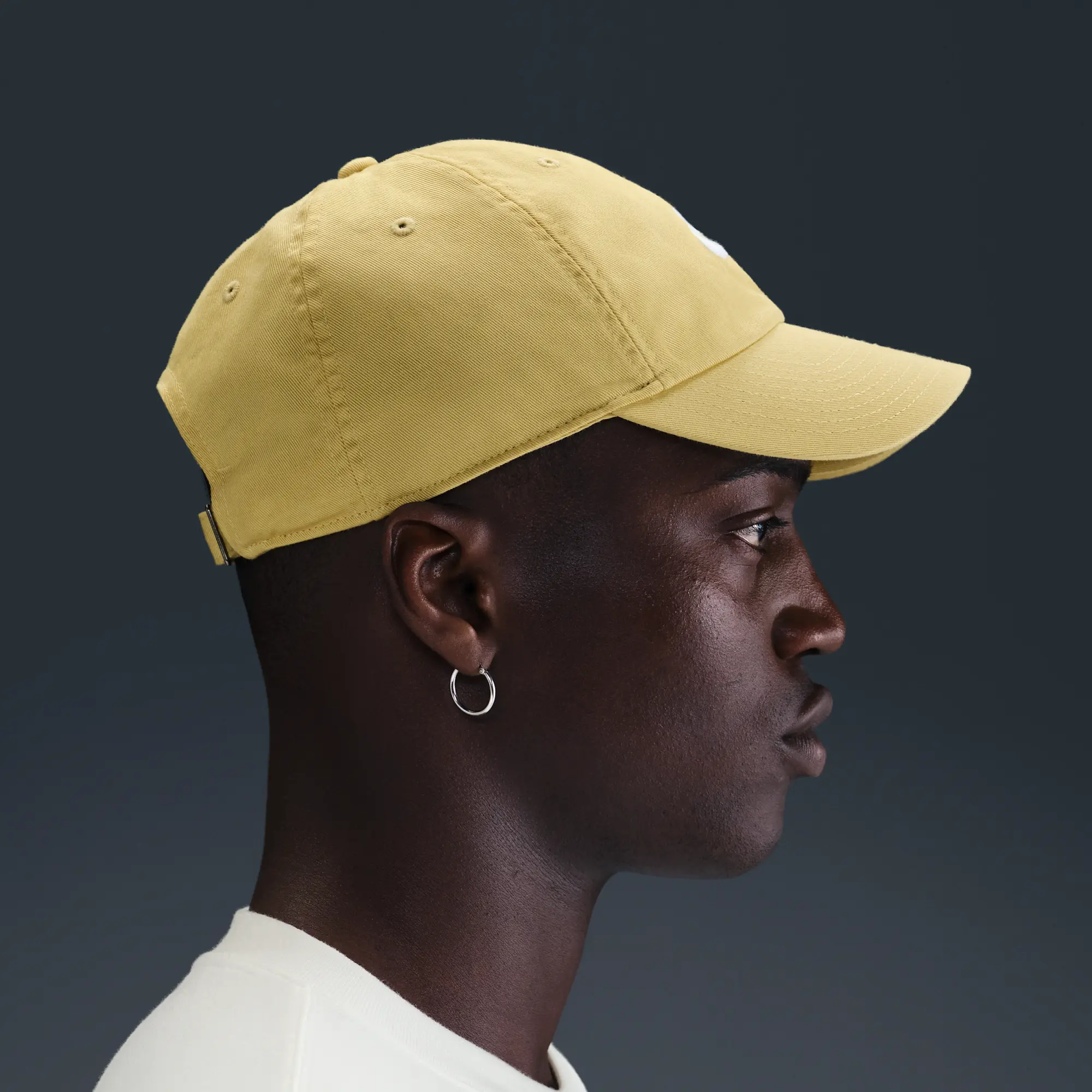 Nike Club Unstructured Futura Wash Cap - Yellow - Cotton