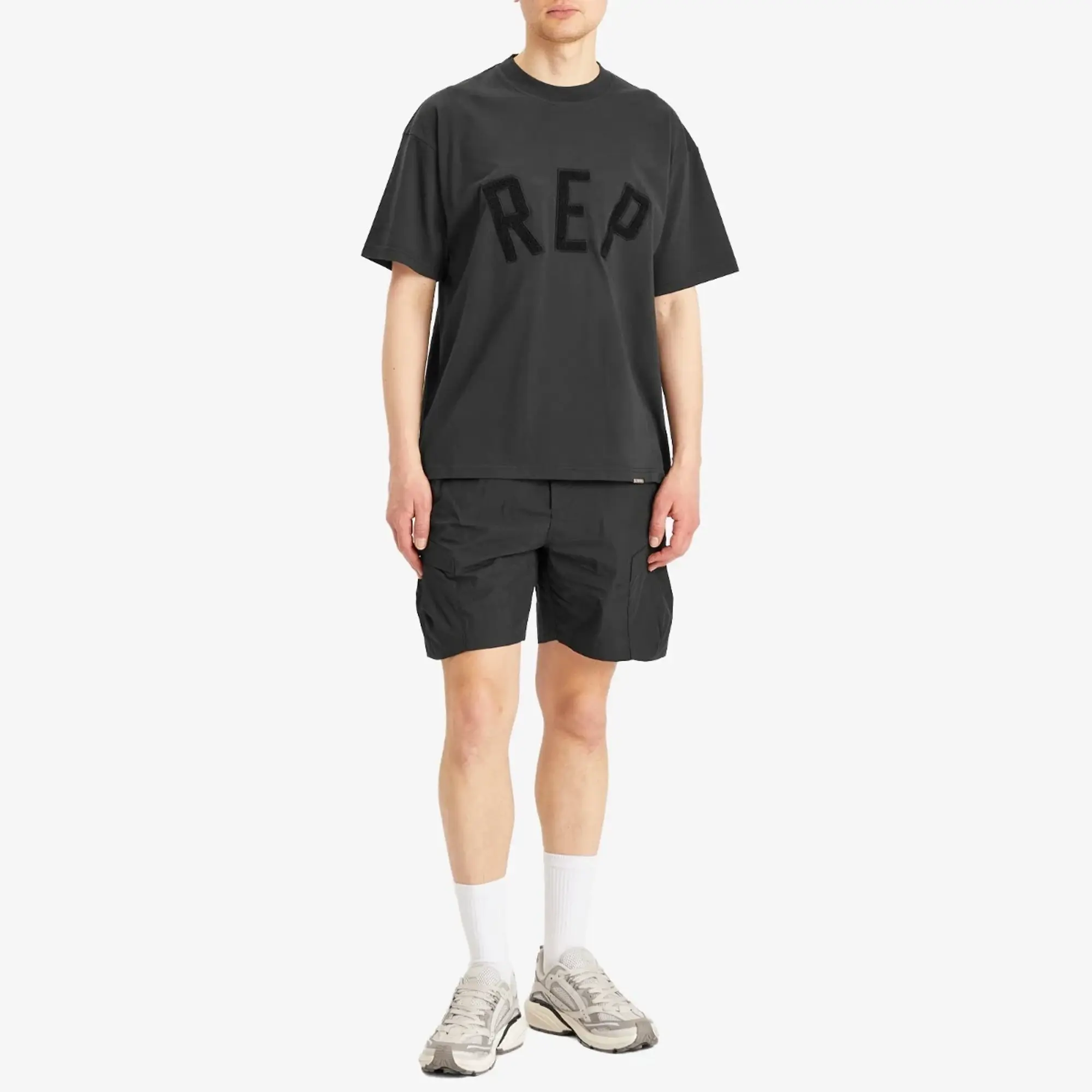 Represent Men's Rep Applique T-Shirt Off Black