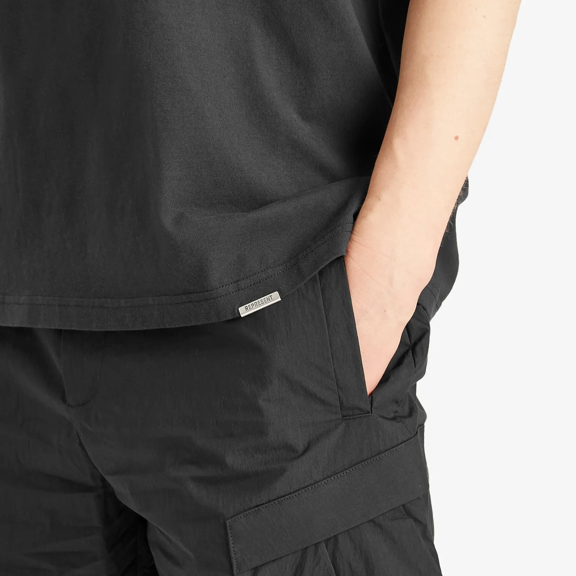 Represent Men's Rep Applique T-Shirt Off Black