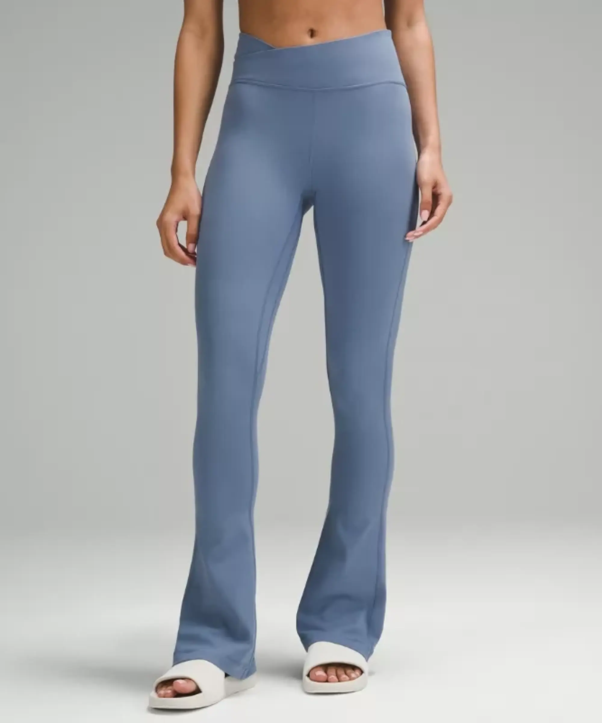 lululemon – Women's Align Asymmetrical-Waist Mini-Flared Pants – 32" – Color Blue – Size 8