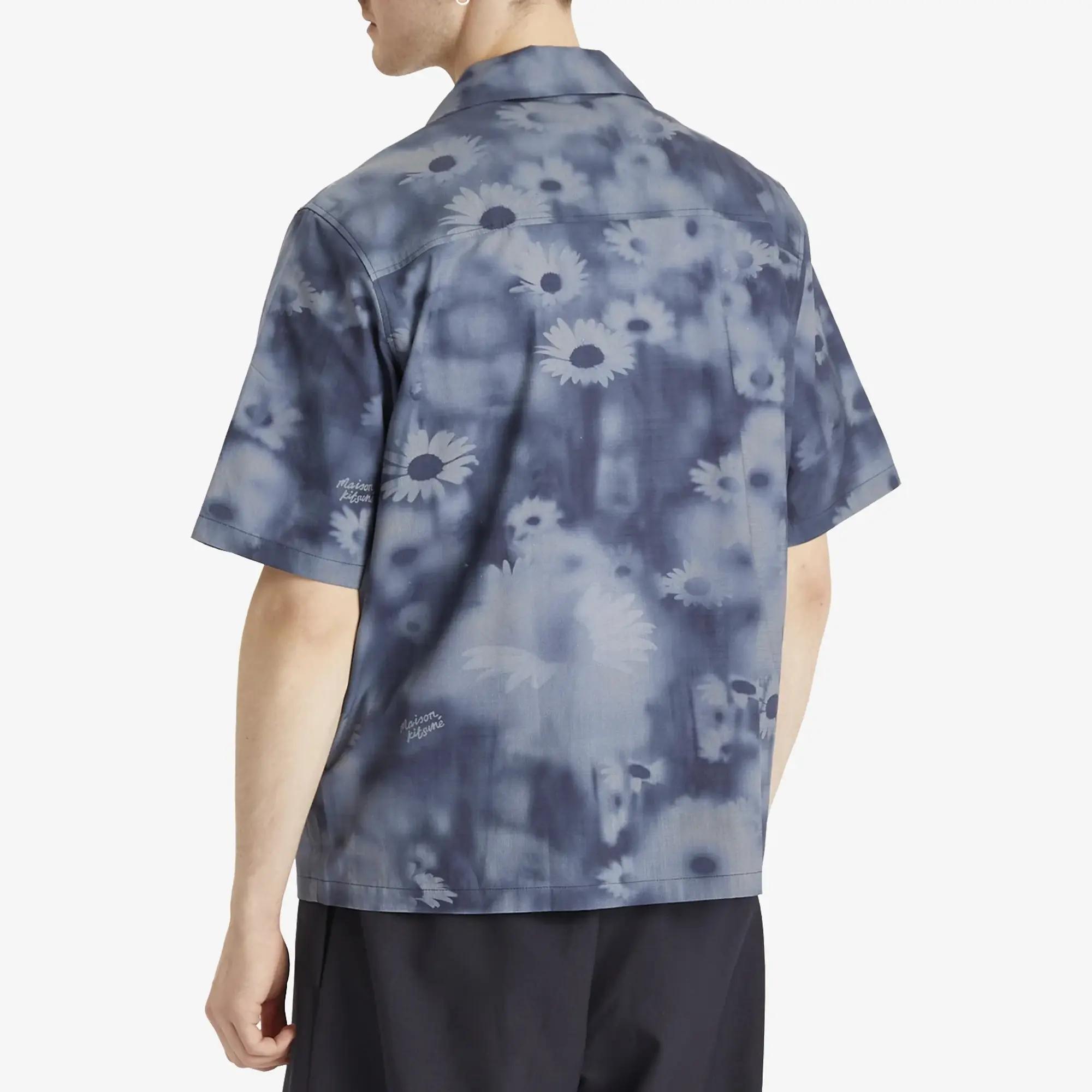 Maison Kitsune Photo Flower Resort Shirt Juniper Berry Print