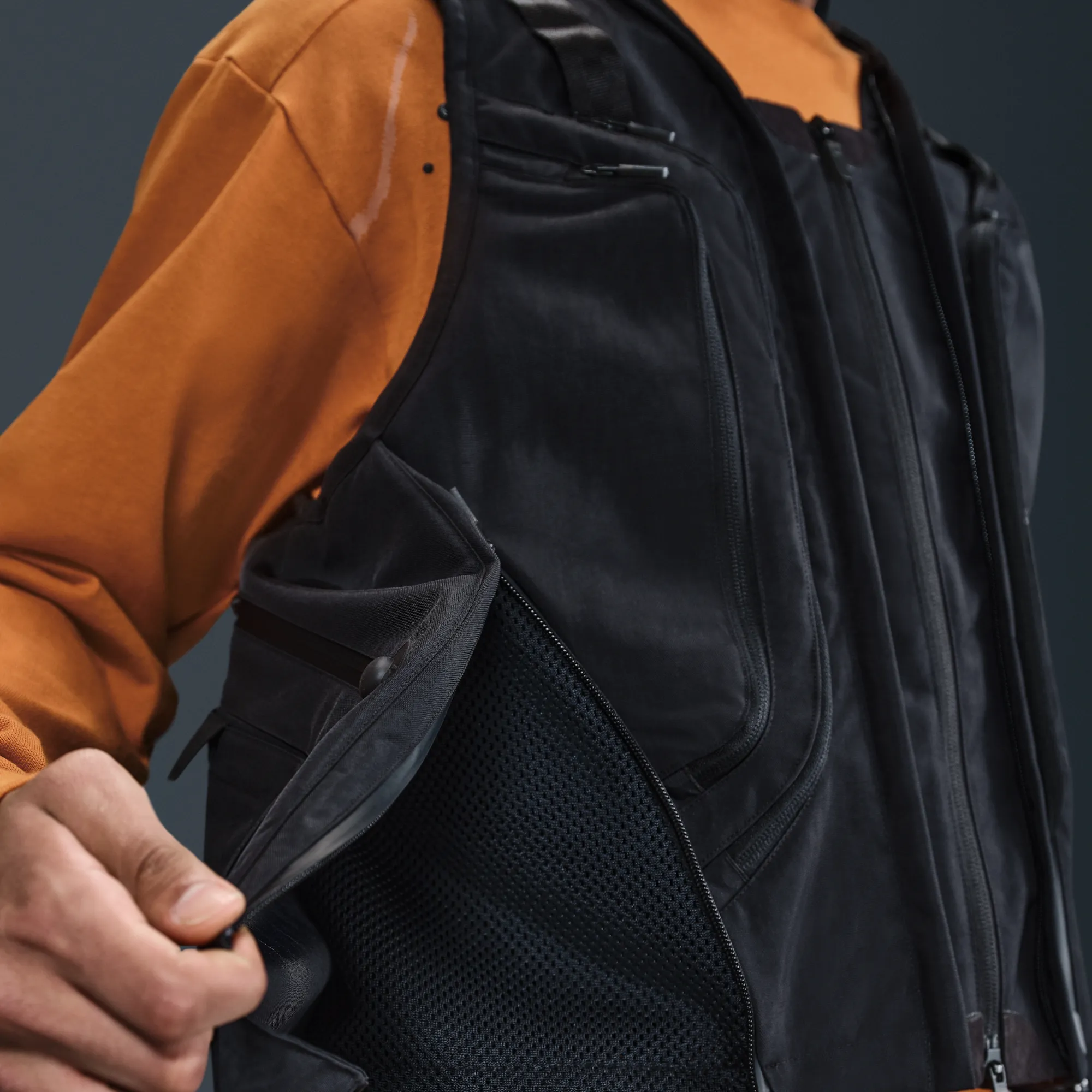 Nike ISPA Modular Gilet - Black - Nylon | HF6402-010 | FOOTY.COM