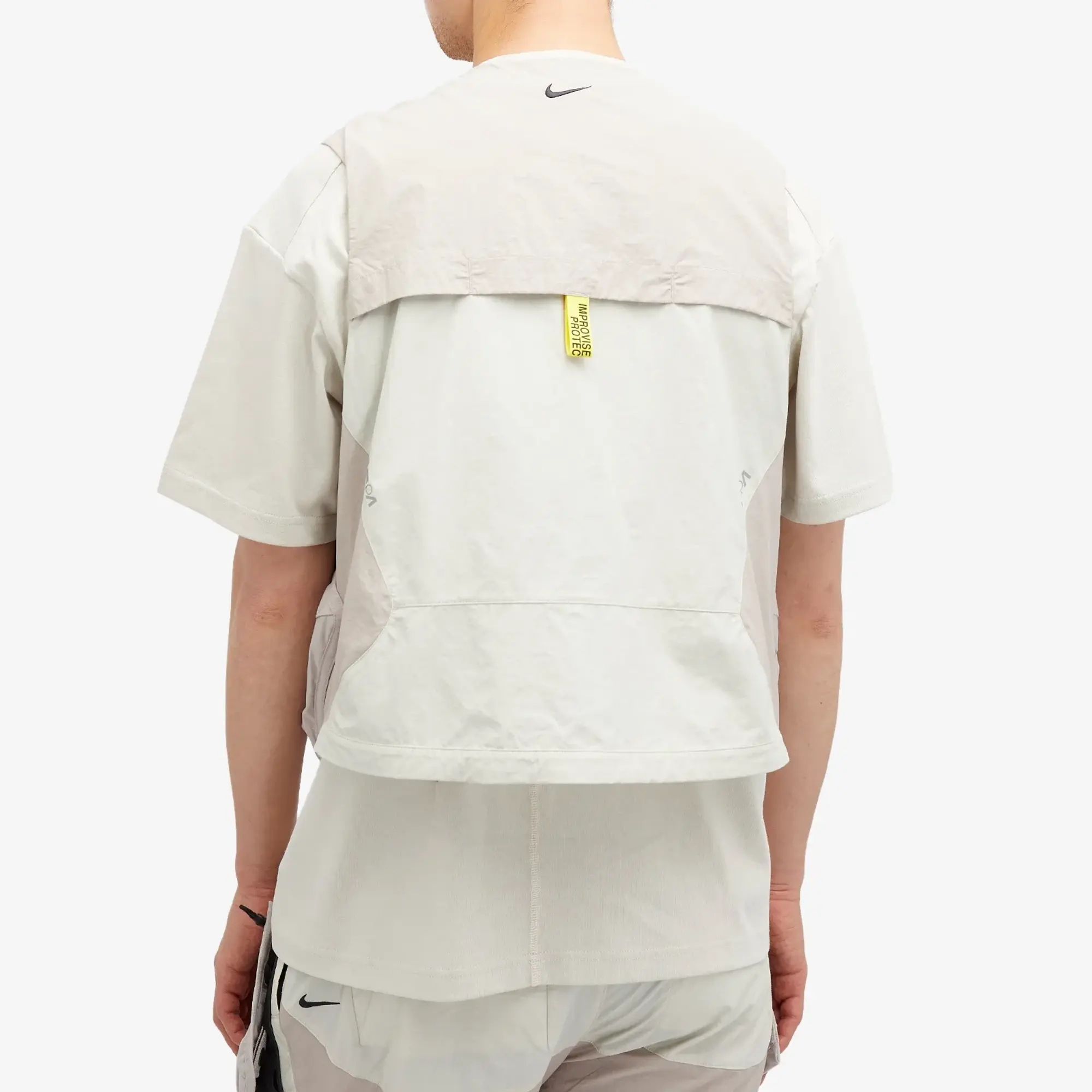 Nike Men's ISPA Modular Pocket Vest Light Bone/Moon Particle/Black