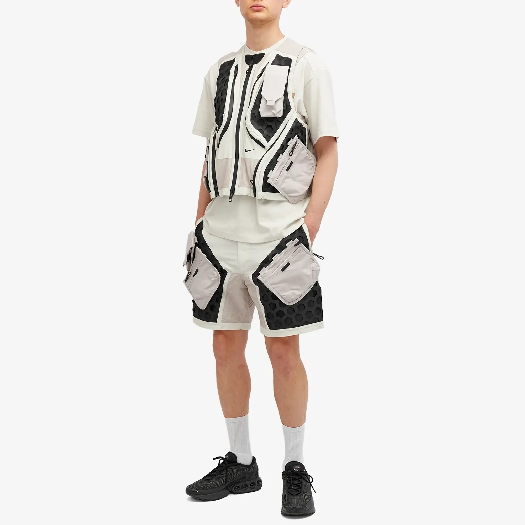 Nike Men's ISPA Modular Pocket Vest Light Bone/Moon Particle/Black