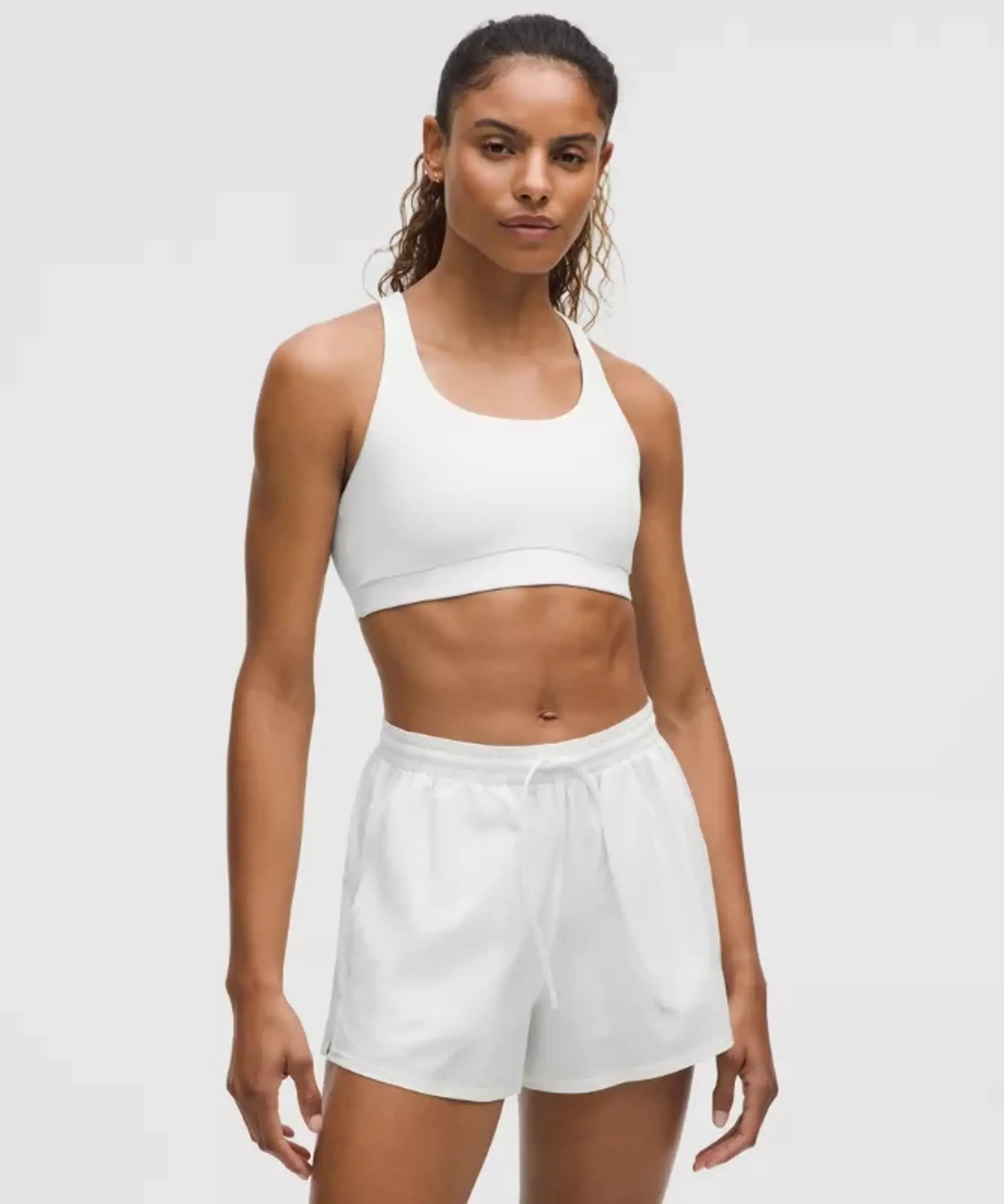 lululemon – Women's Energy Sports Bra Medium Support, B-D Cups Evolve – Color White – Size 2XS
