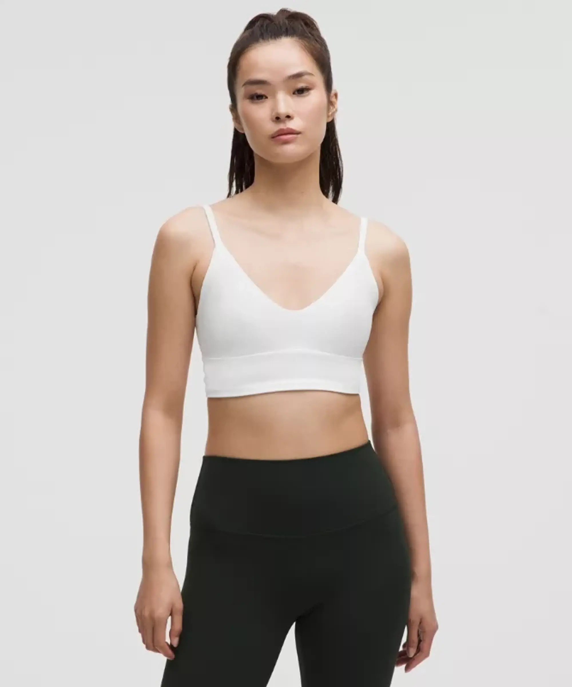lululemon – Women's Focuser Scoop-Neck Sports Bra Light Support, A/B Cup – Color White – Size M