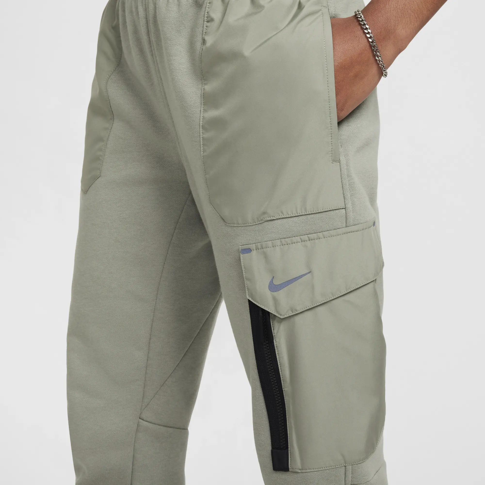 Nike Sportswear City Utility EasyOn Older Kids' Fleece Trousers - Grey - Cotton/Polyester