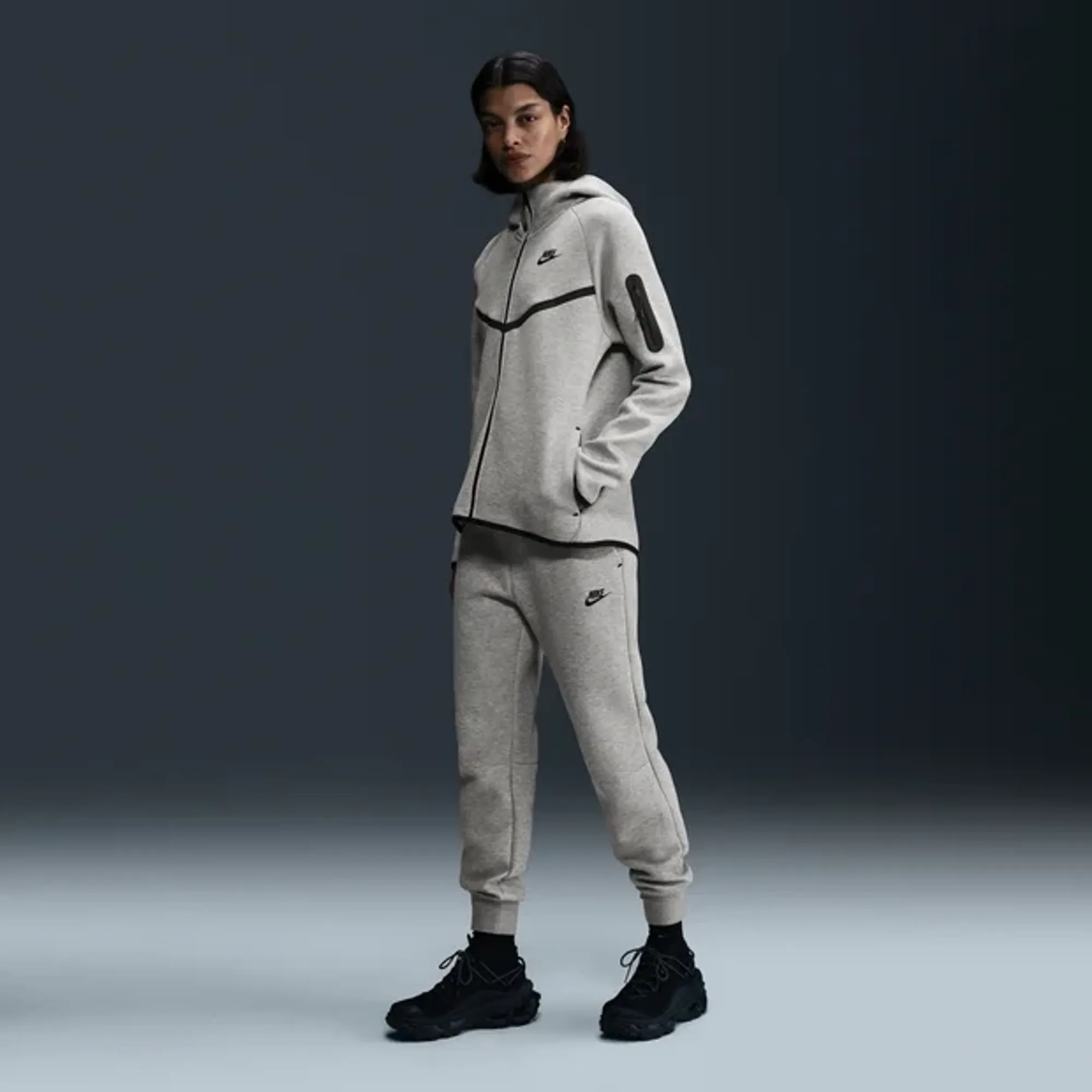 Nike Tech Fleece Women Pants - Grey