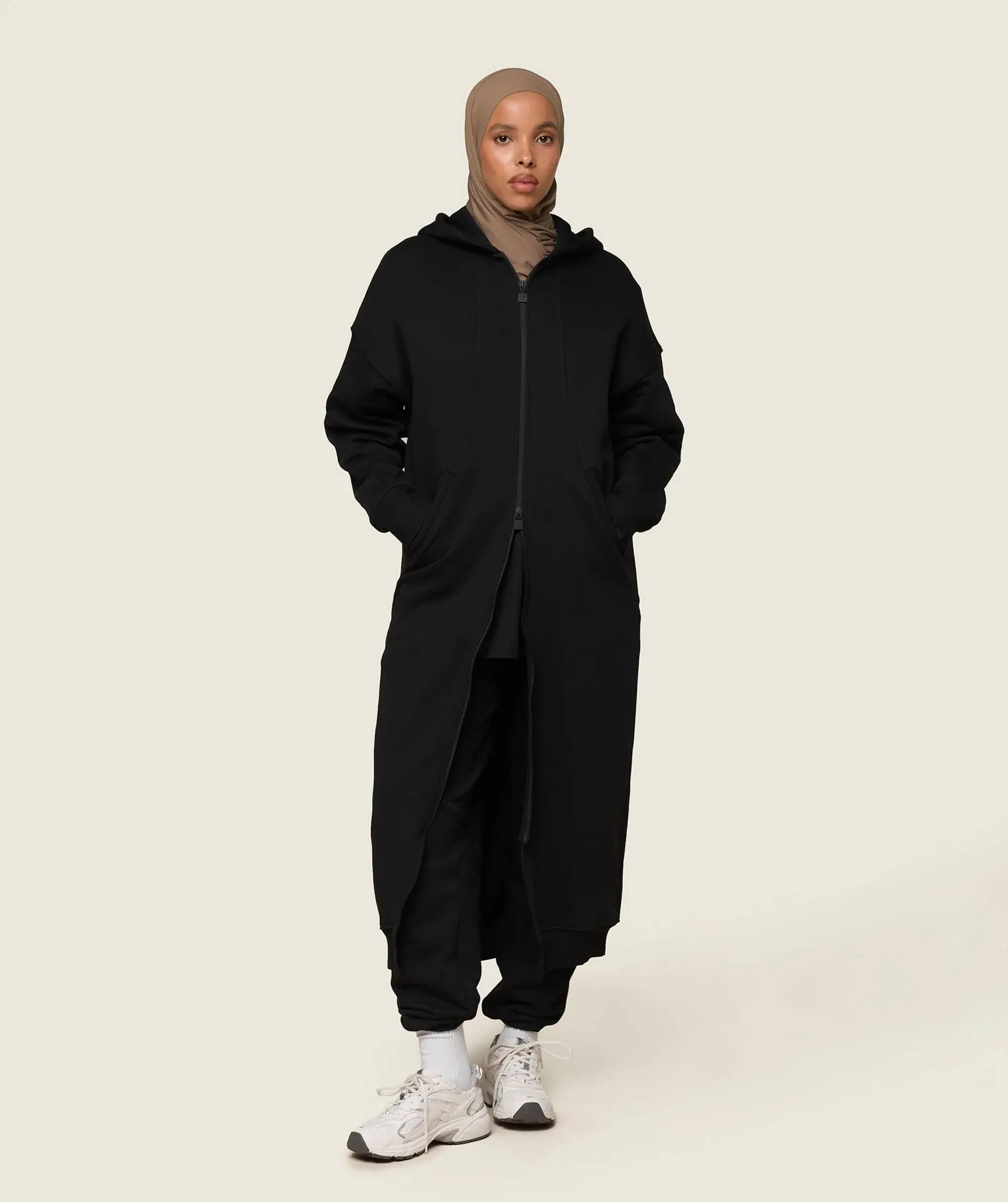 【未使用・タグ付】〈LANEUS〉BEANIE/ブラック GS x Leana Deeb Oversized Longline Zip Through - Black