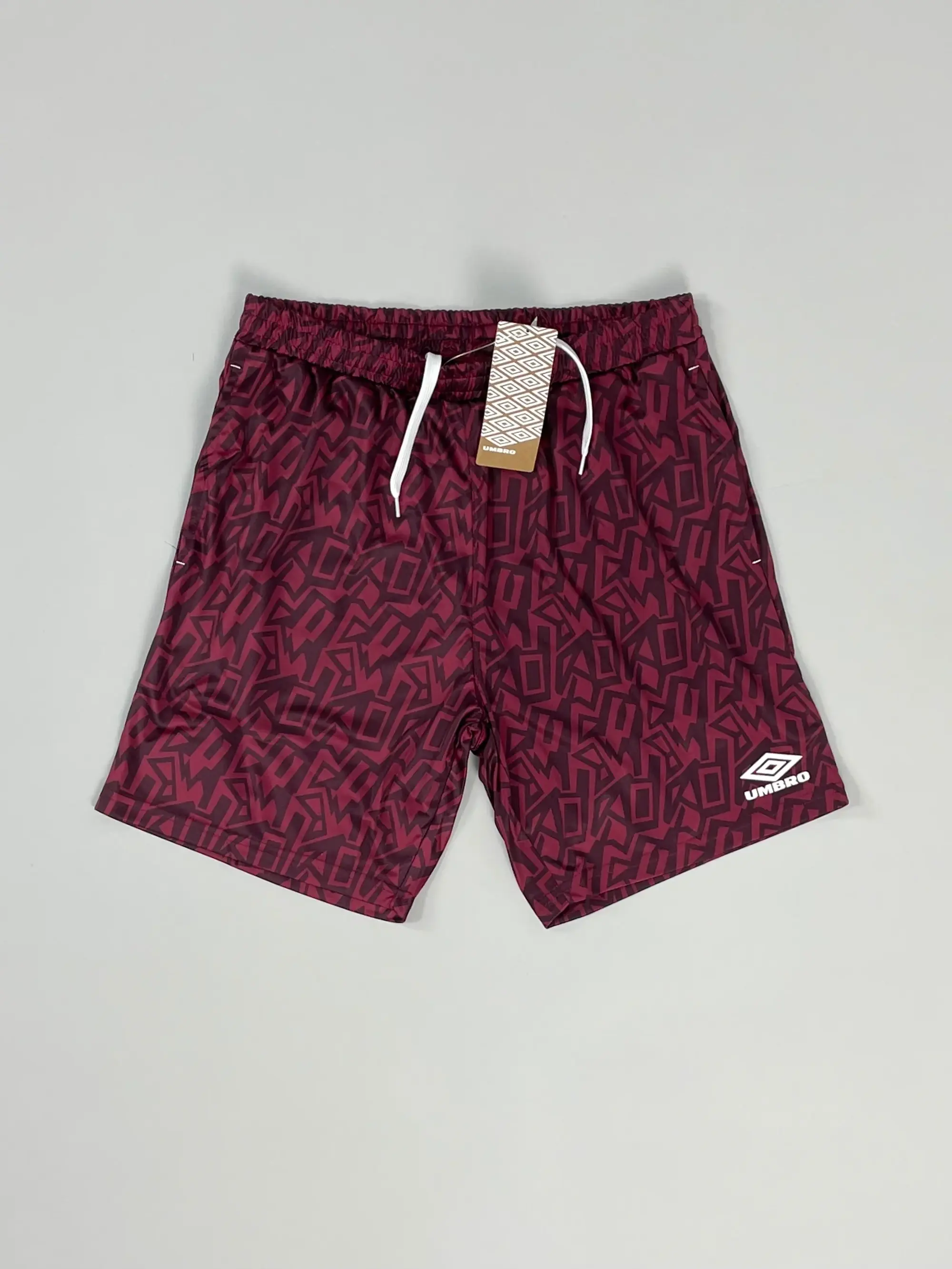UMBRO *BNWT* CLARET GRAFFITI SHORTS (MULTIPLE SIZES) WITH POCKETS, Small / Umbro / 2022
