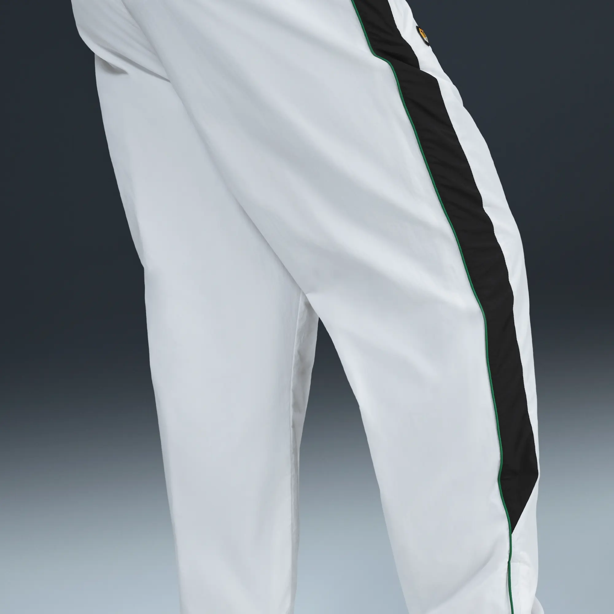 Nike Sportswear Men's Woven Trousers - White - Nylon