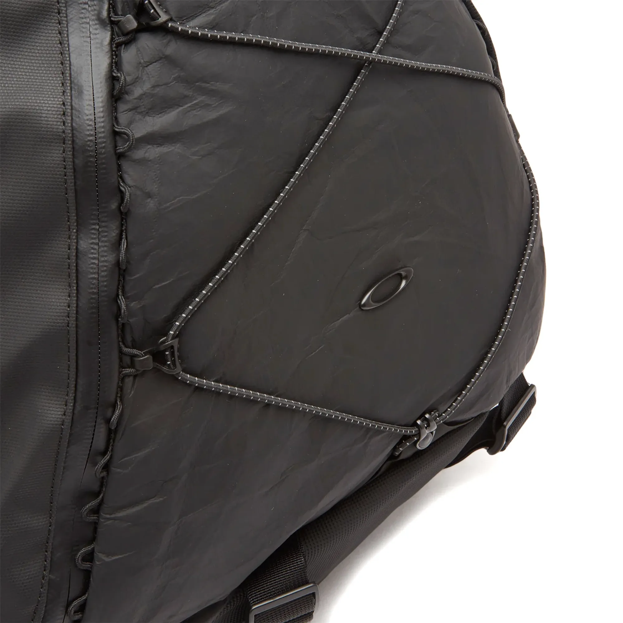 LATITUDE SLING PACK BLACKOUT BLACK OAKLEY LATITUDE SLING PACK BAG 