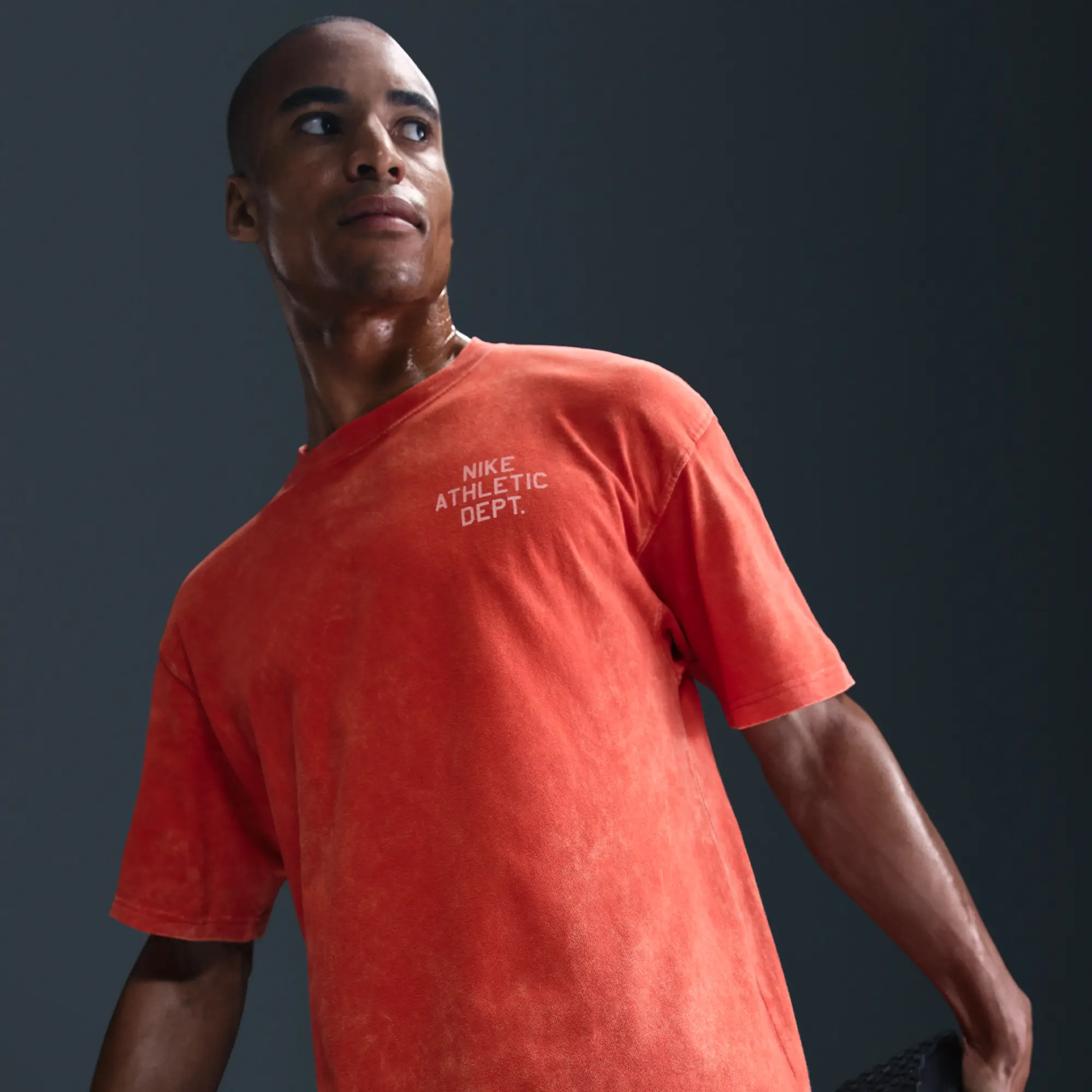 Nike Men's Max90 Fitness T-Shirt - Red - Cotton