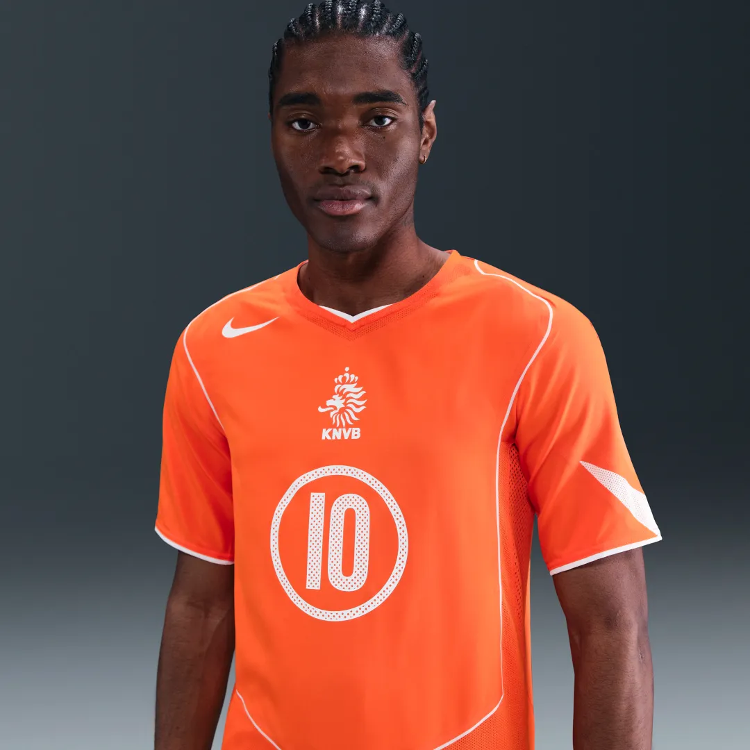 Nike Netherlands Mens SS Home Shirt 2004 | IF2942-819 | FOOTY.COM