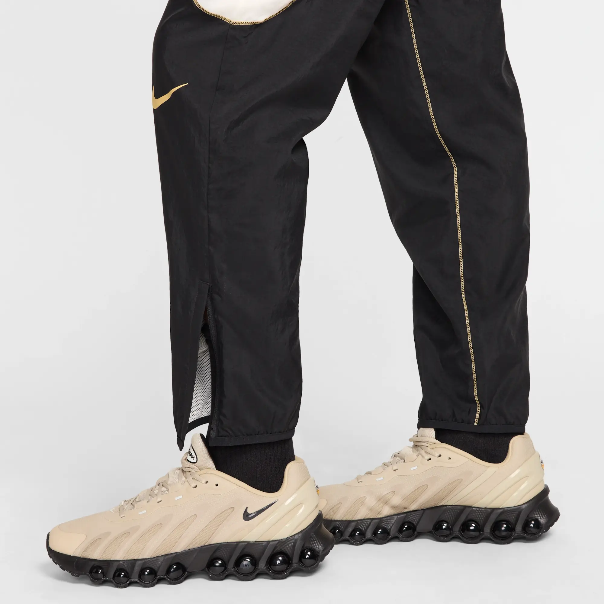 Nike Strike+ Men's Water-Repellent Football Pants - Black - Nylon