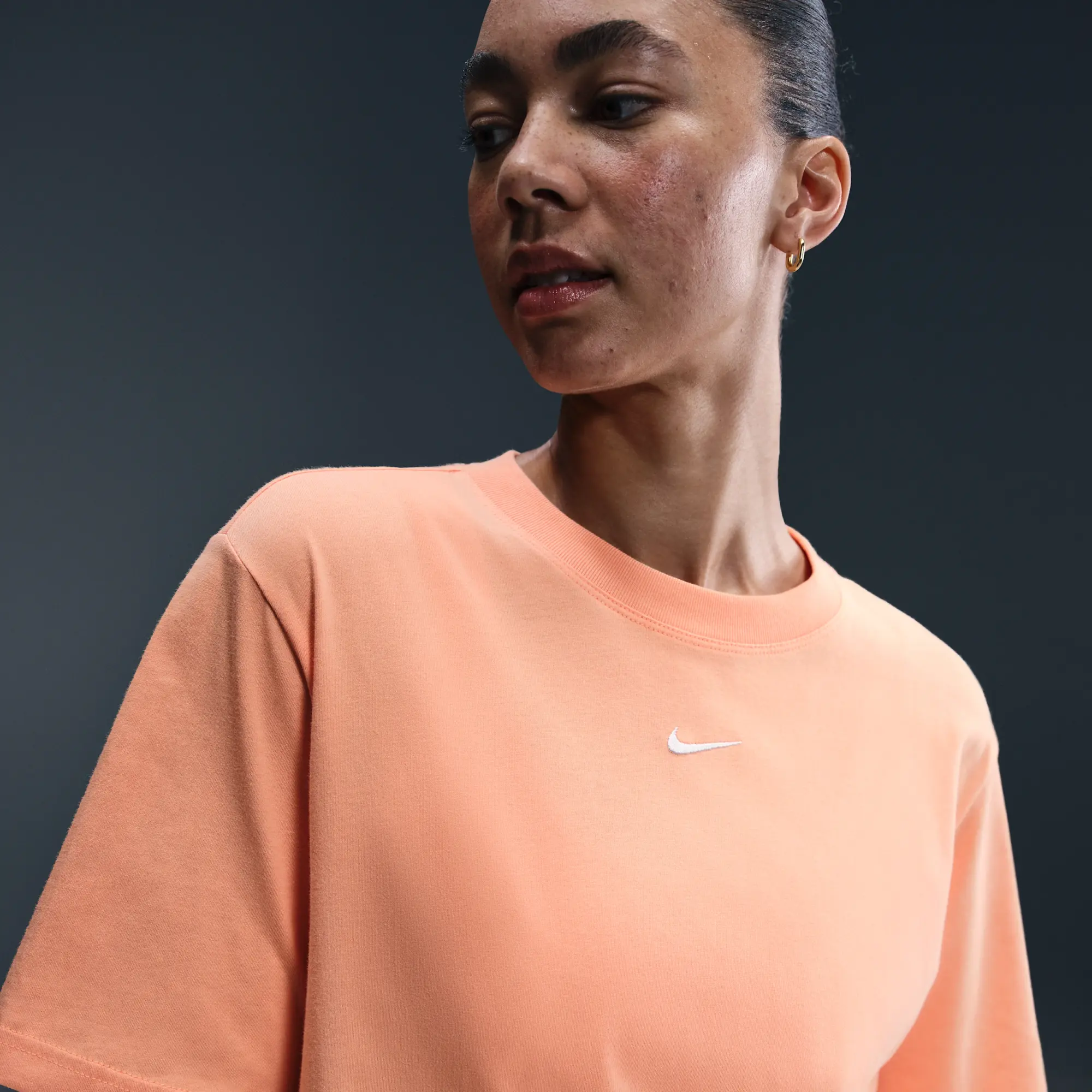 Nike Sportswear Essential Women's T-Shirt - Orange - Cotton